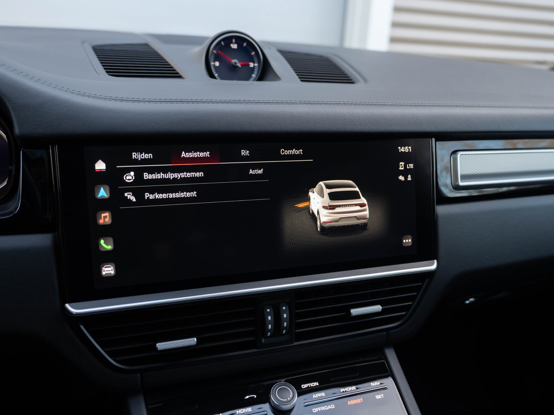 Porsche Cayenne Coupé 3.0 E-Hybrid Platinum Edition (2022), foto 32