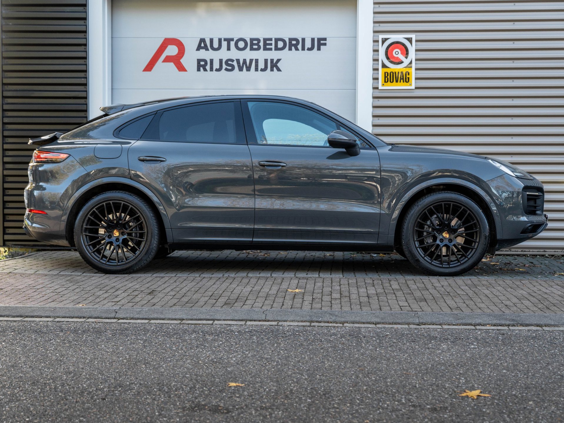 Porsche Cayenne Coupé 3.0 E-Hybrid Platinum Edition (2022), foto 5
