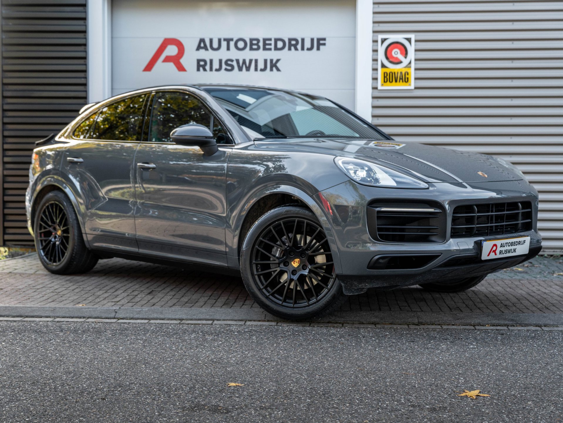 Porsche Cayenne Coupé 3.0 E-Hybrid Platinum Edition (2022), foto 6