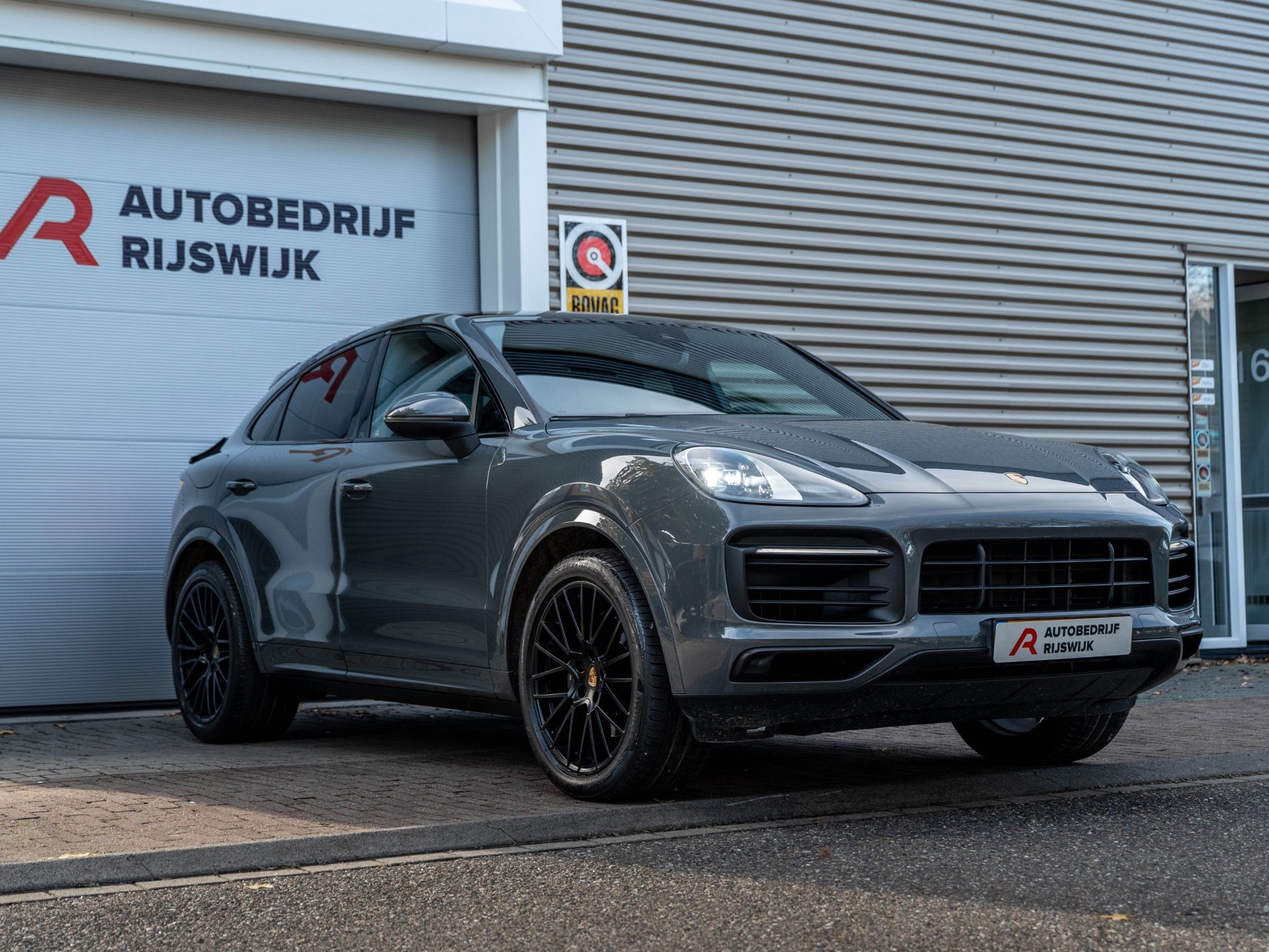 Porsche Cayenne Coupé 3.0 E-Hybrid Platinum Edition (2022), foto 10