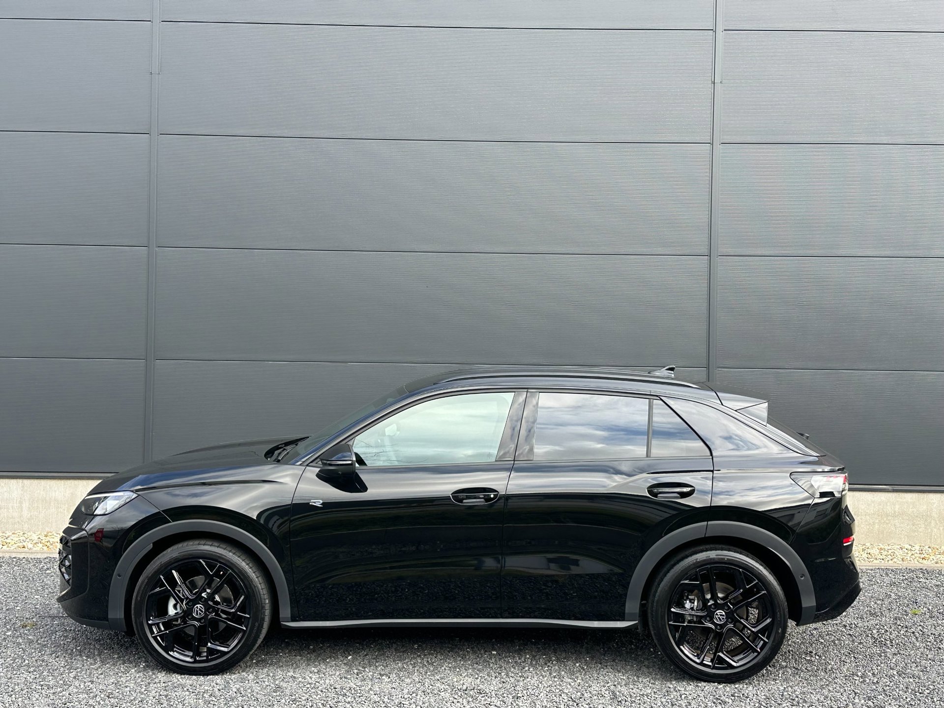 Volkswagen T-Roc 1.5 TSI R-Line Edition IQ. Light (2026), foto 3