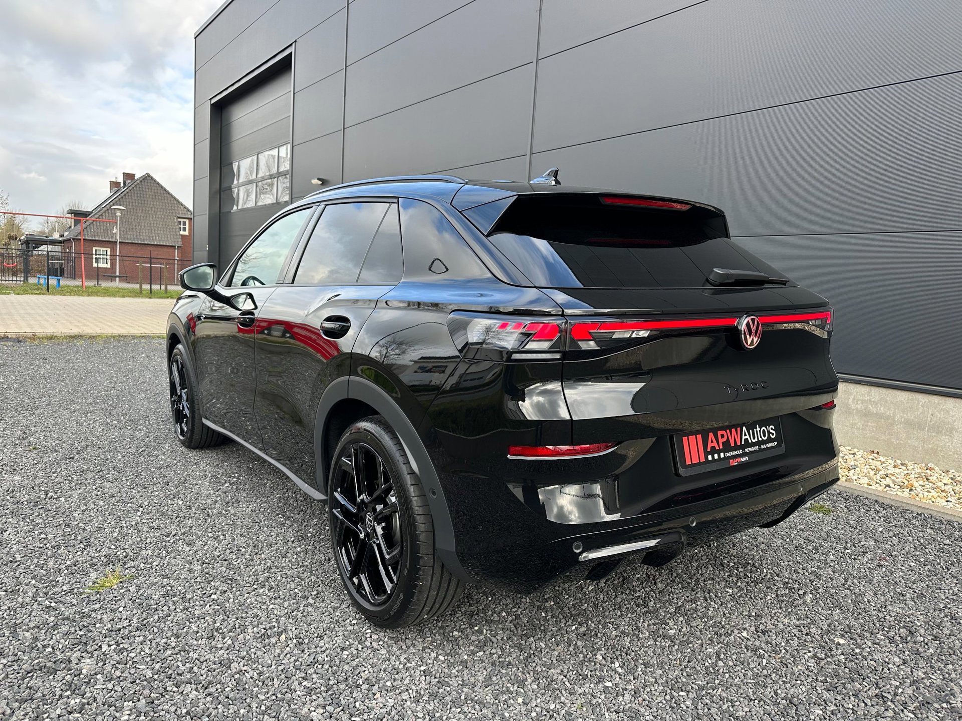 Volkswagen T-Roc 1.5 TSI R-Line Edition IQ. Light (2026), foto 4