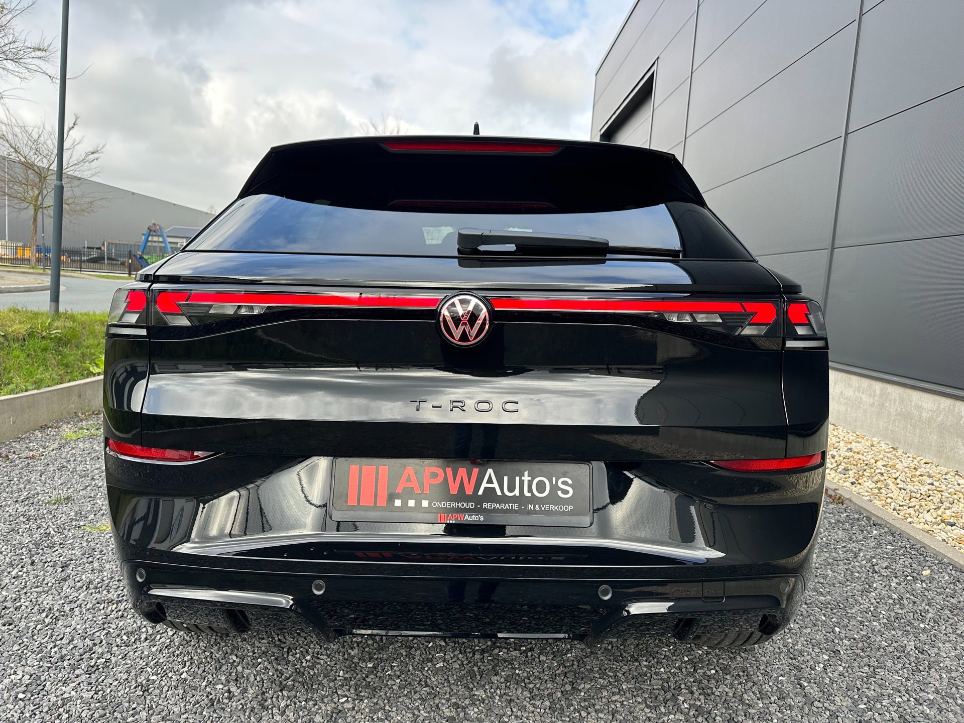 Volkswagen T-Roc 1.5 TSI R-Line Edition IQ. Light (2026), foto 10