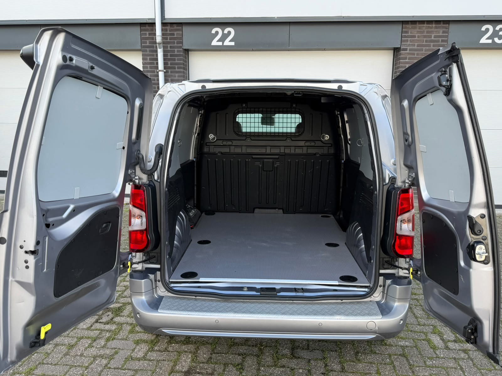 Peugeot Partner 1.5 BlueHDI Asphalt (2019), foto 6