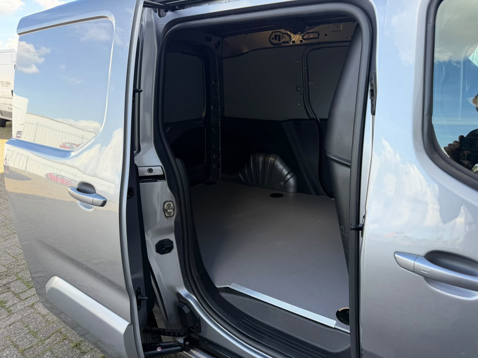 Peugeot Partner 1.5 BlueHDI Asphalt (2019), foto 7