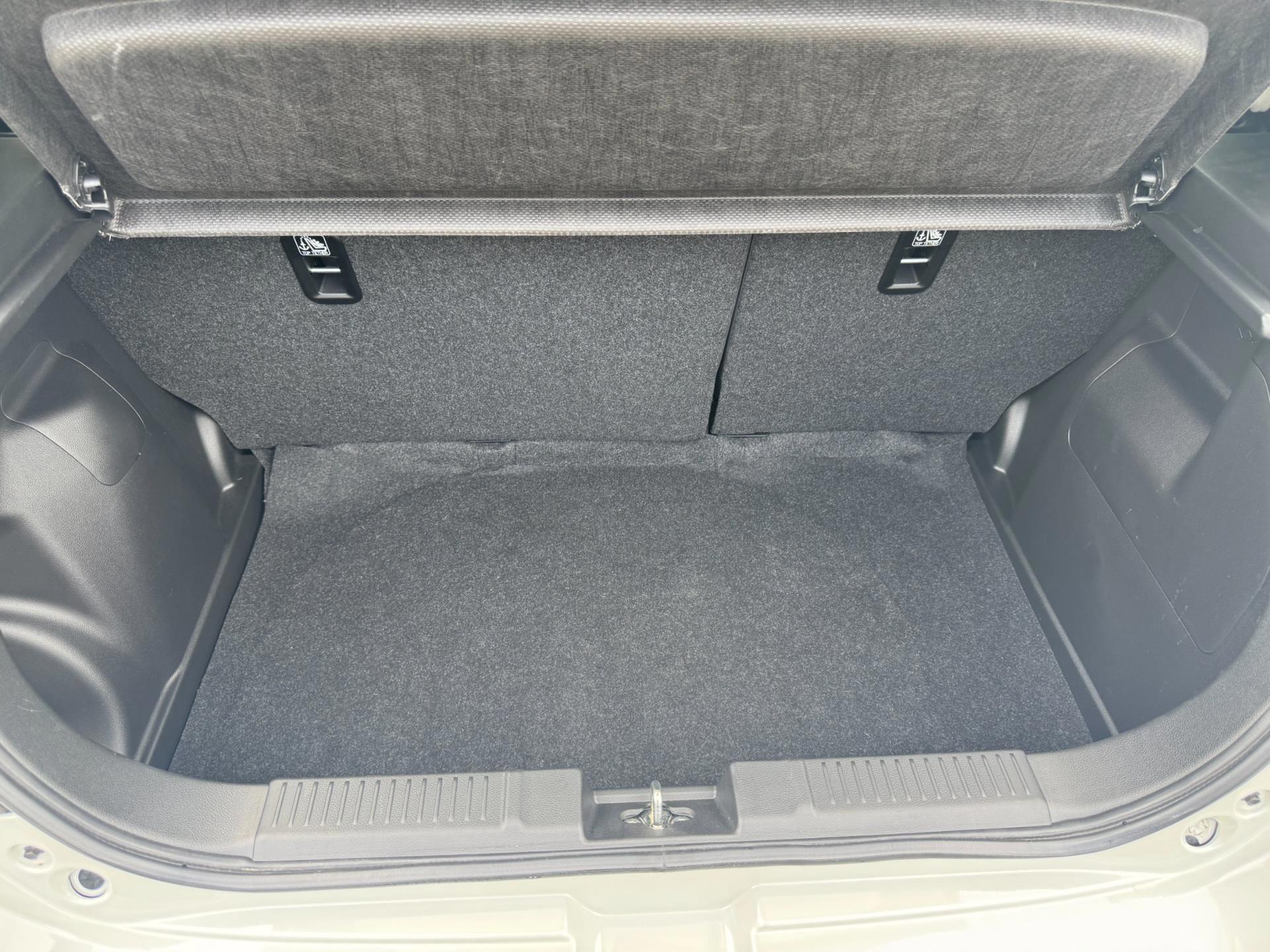 Suzuki Swift 1.2 Style Smart Hybrid NIEUWSTE MODEL (2024), foto 38