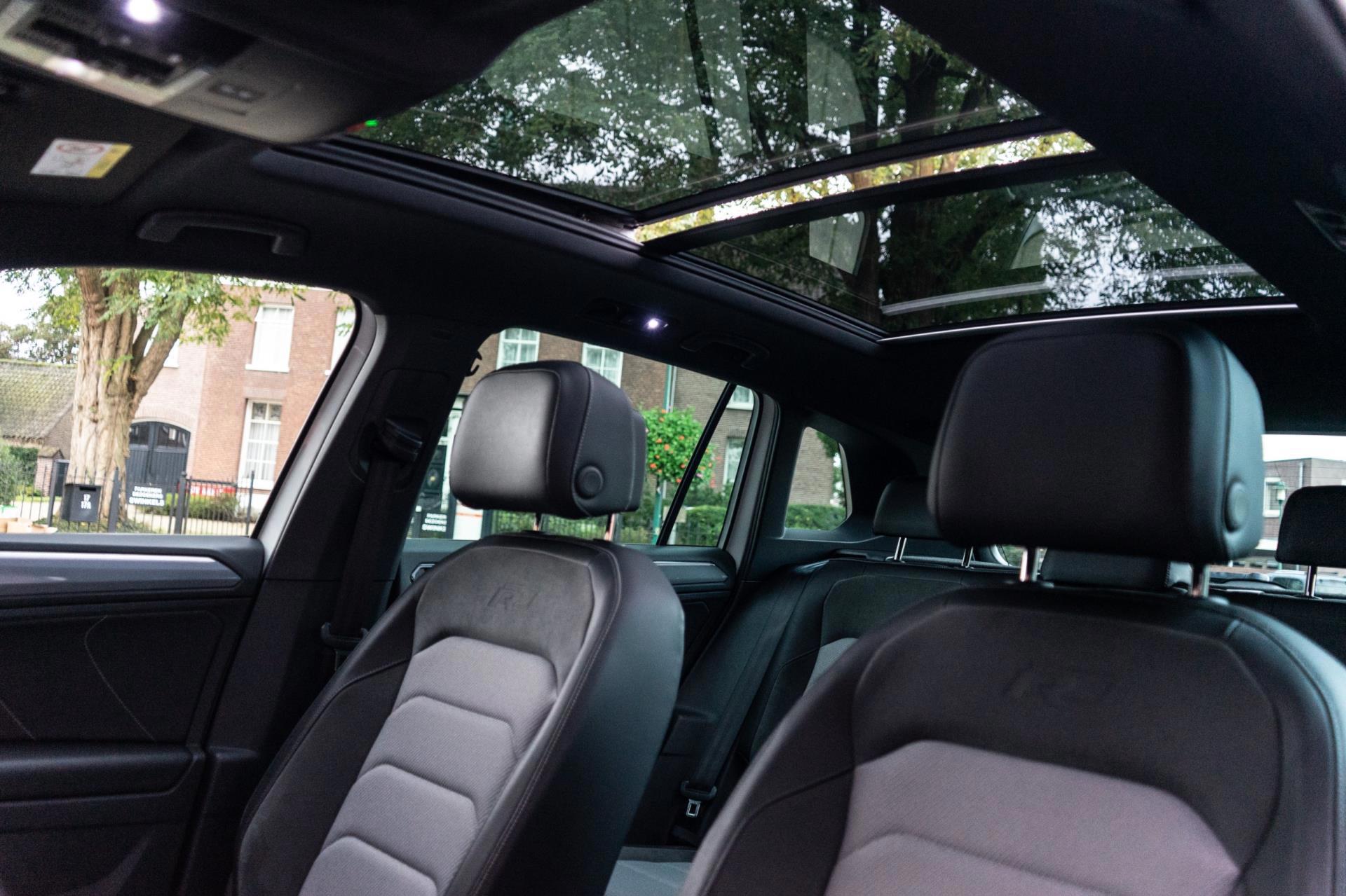 Volkswagen Tiguan 2.0 TSI 4Motion Highline R-Line (2017), foto 22