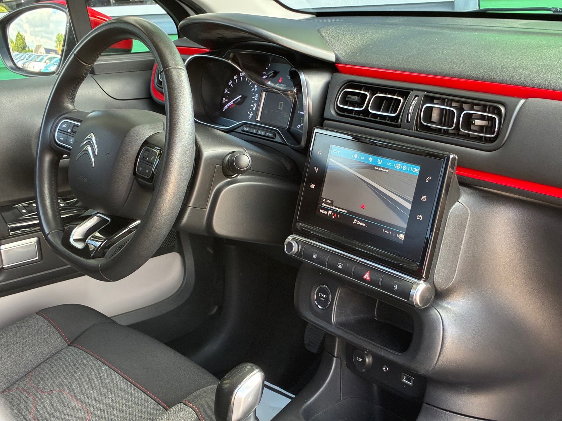 Citroen C3 1.2 PureTech S&S Shine (2016), foto 11
