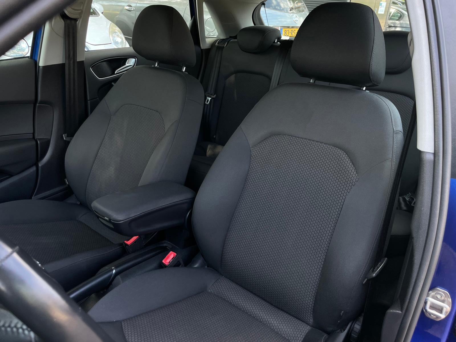 Audi A1 Sportback 1.0 TFSI-S-Line (2017), foto 13