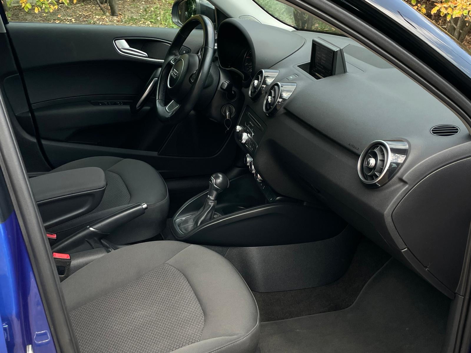 Audi A1 Sportback 1.0 TFSI-S-Line (2017), foto 15