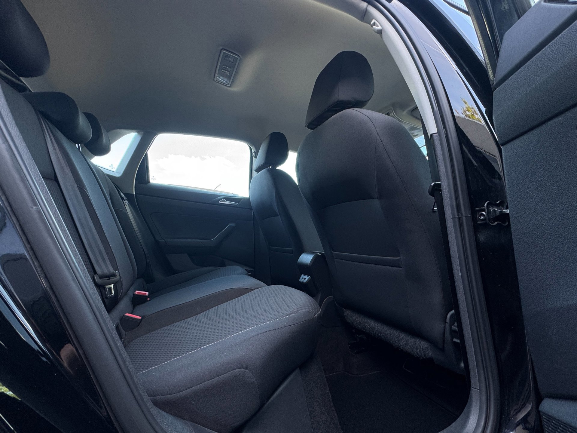 Volkswagen Polo 1.0 MPI Comfortline (2019), foto 28