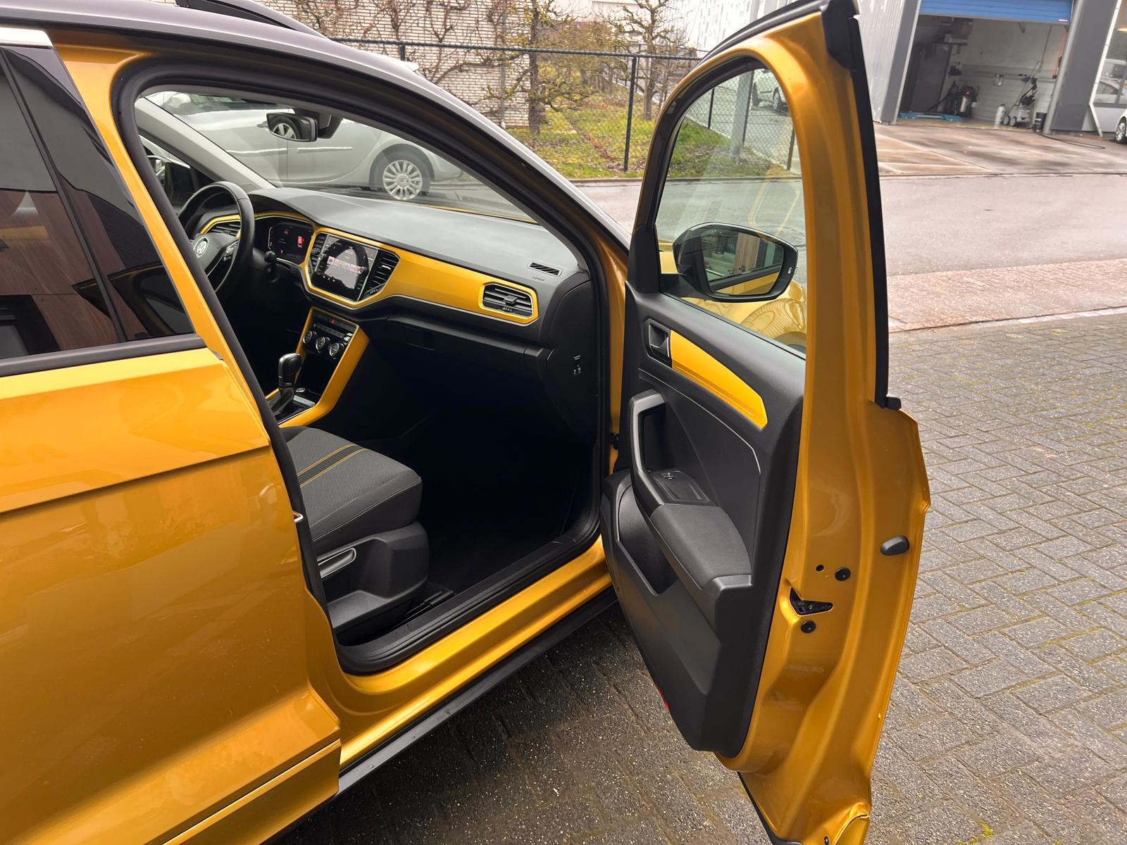 Volkswagen T-Roc 1.5 TSI DSG Sport Business R-line (2019), foto 10