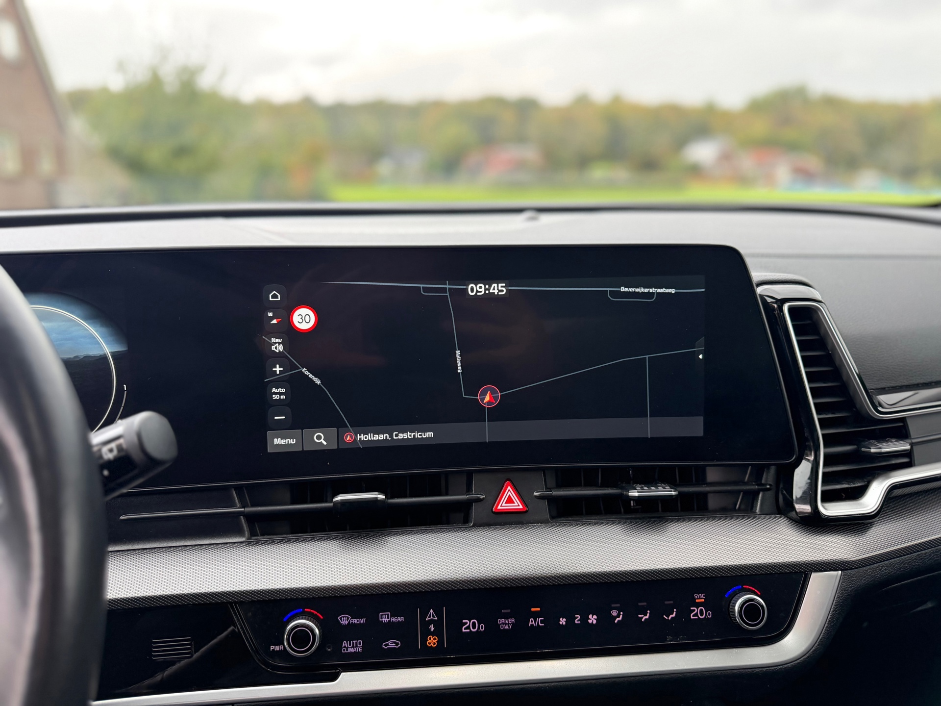 Kia Sportage 1.6 T-GDi Plug-in Hybrid AWD DynamicPlusLine (2022), foto 27