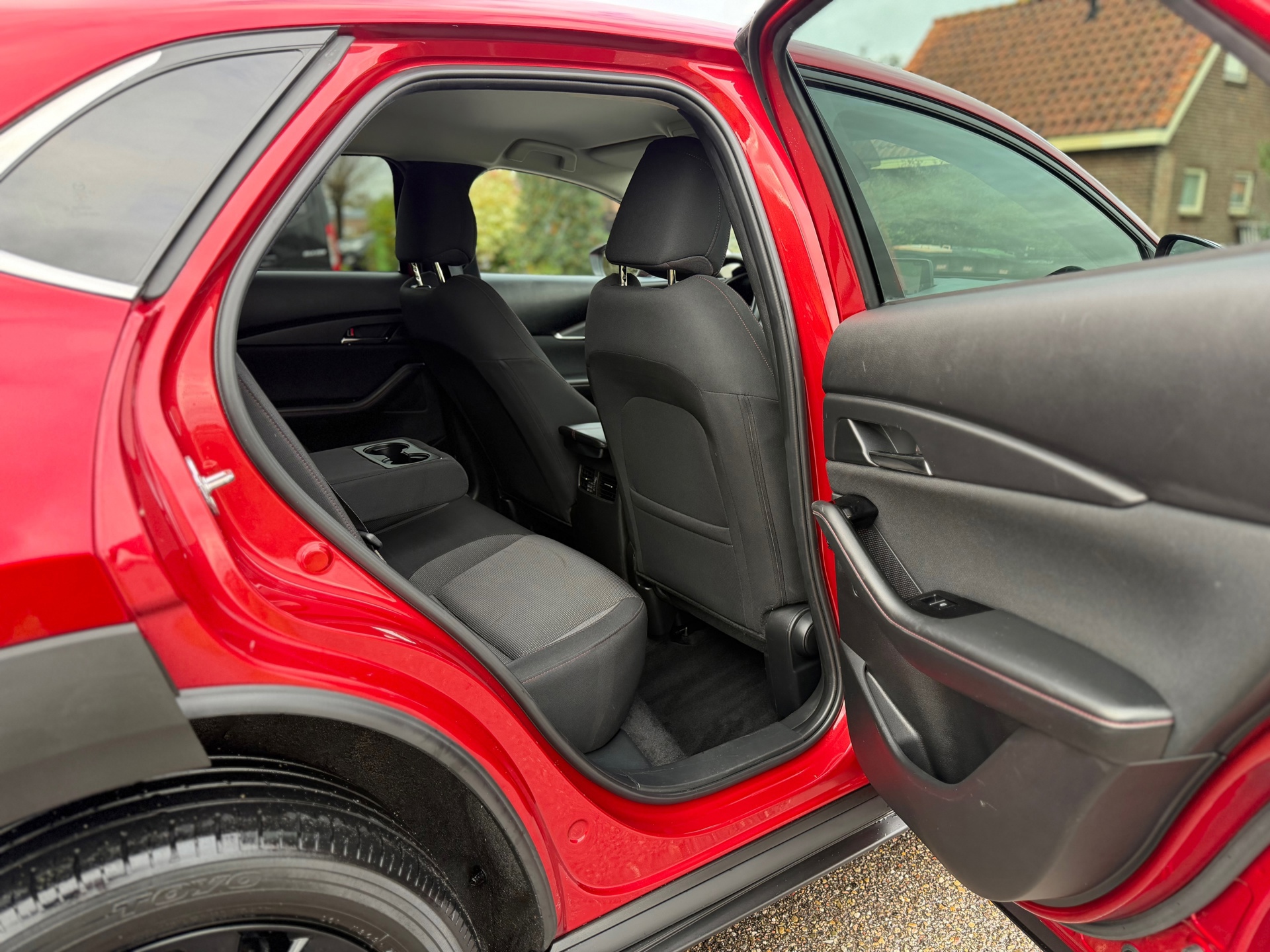Mazda CX-30 2.0 e-SkyActiv-G M Hybrid Homura (2024), foto 29