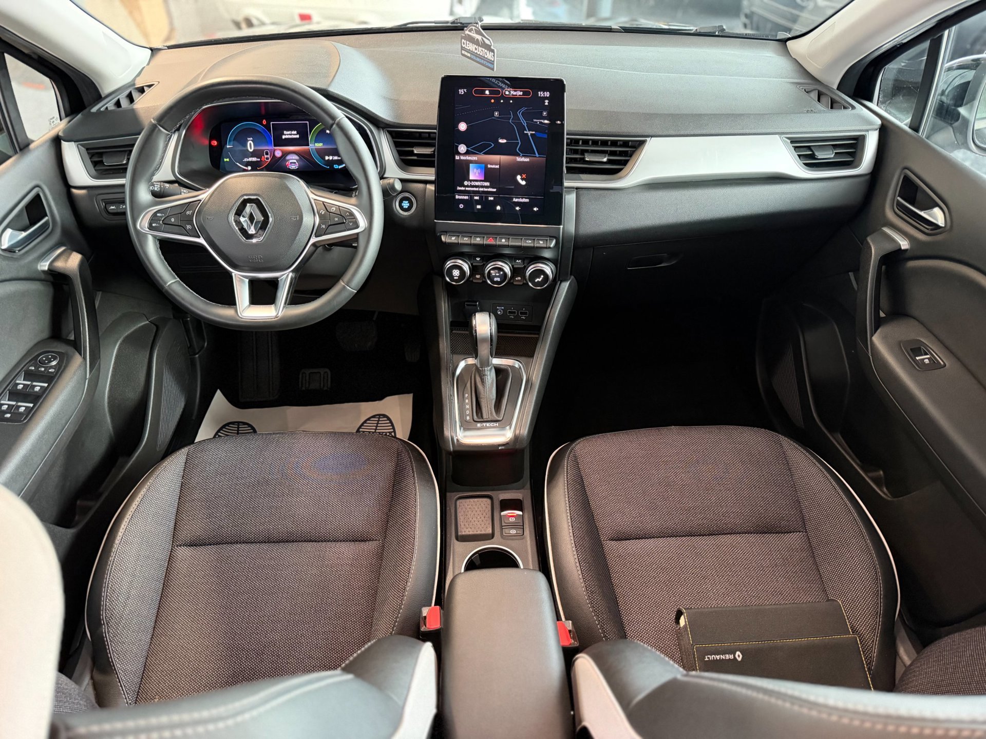 Renault Captur 1.6 E-Tech Plug-in Hybrid 160 Intens 2022 (2022), foto 18