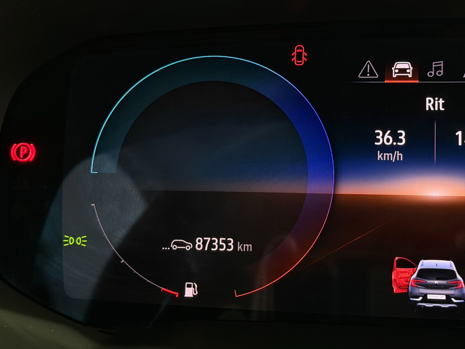 Renault Captur 1.6 E-Tech Plug-in Hybrid 160 Intens 2022 (2022), foto 48