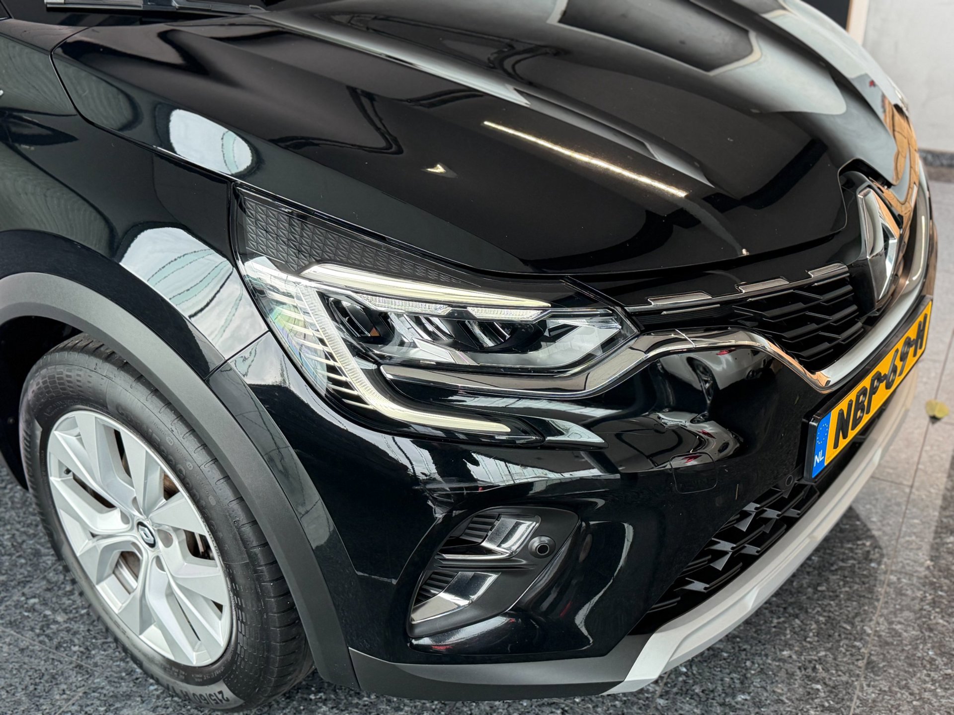 Renault Captur 1.6 E-Tech Plug-in Hybrid 160 Intens 2022 (2022), foto 10