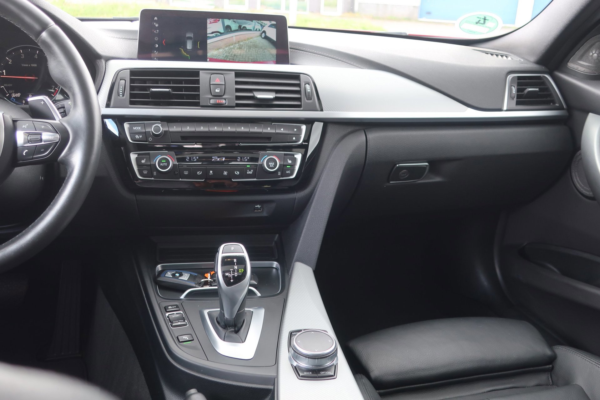 BMW 3-serie Touring 320i Edition M Sport Shadow Executive 1e (2019), foto 16