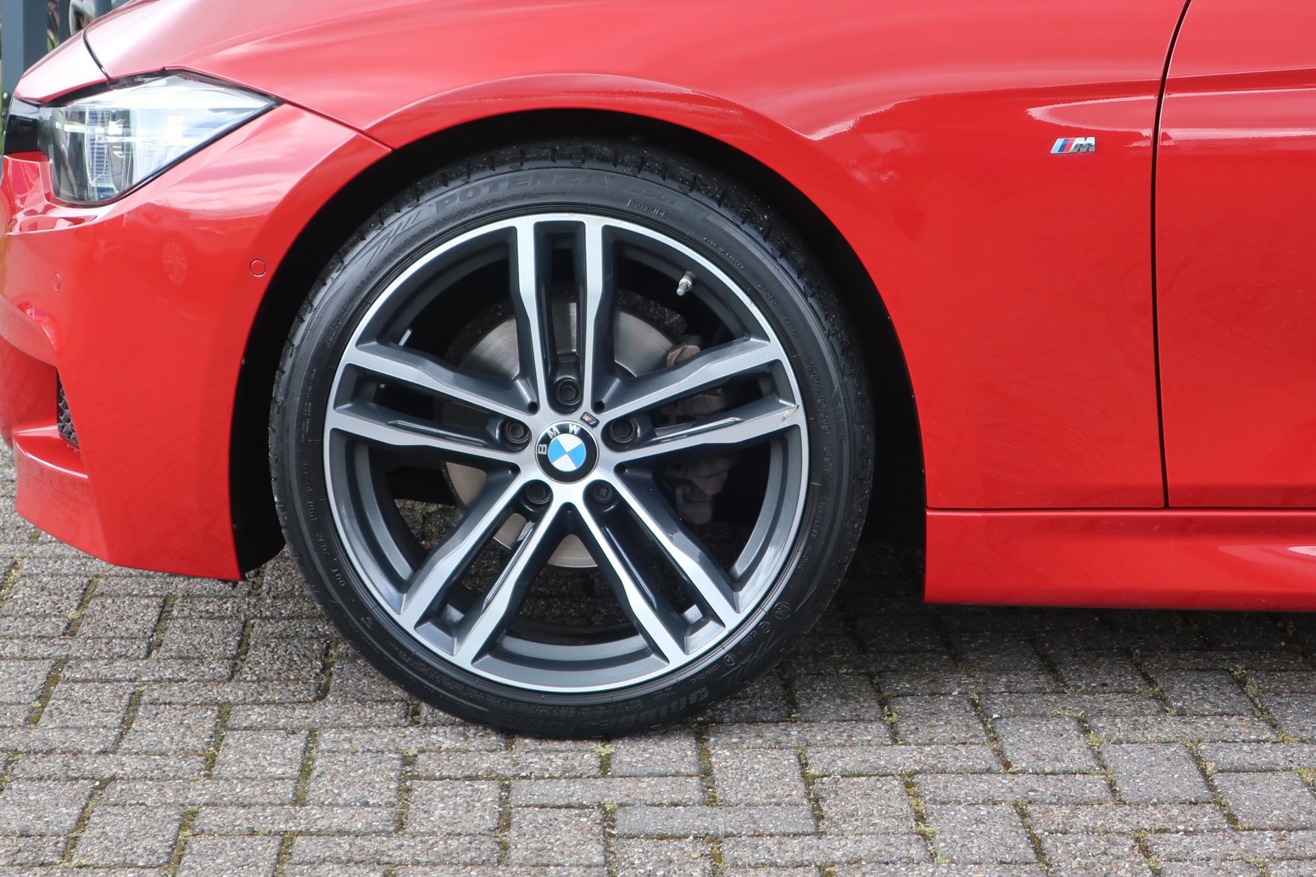 BMW 3-serie Touring 320i Edition M Sport Shadow Executive 1e (2019), foto 20