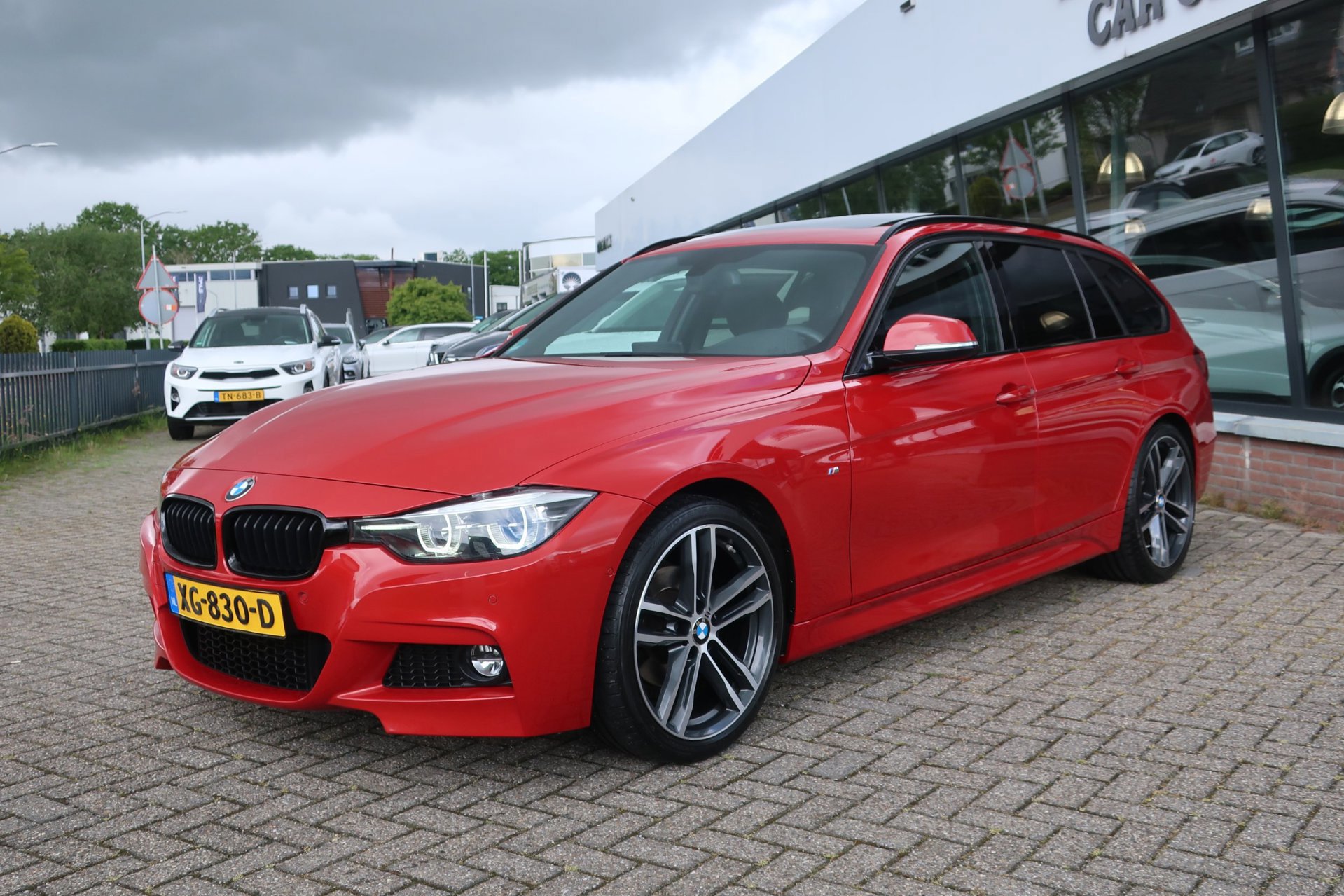 BMW 3-serie Touring 320i Edition M Sport Shadow Executive 1e (2019), foto 3