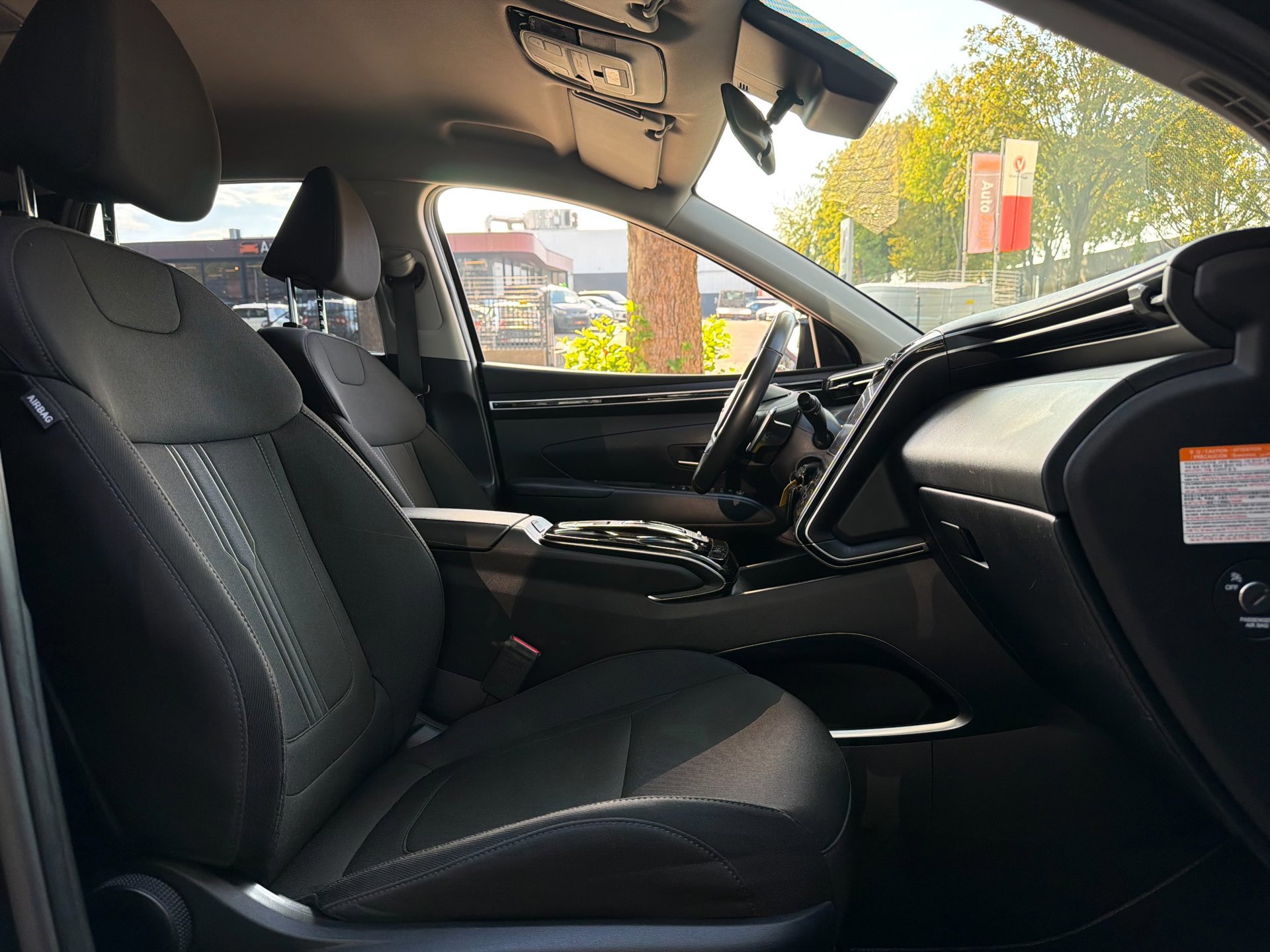 Hyundai Tucson 1.6 T-GDI HEV Comfort Smart (2021), foto 17