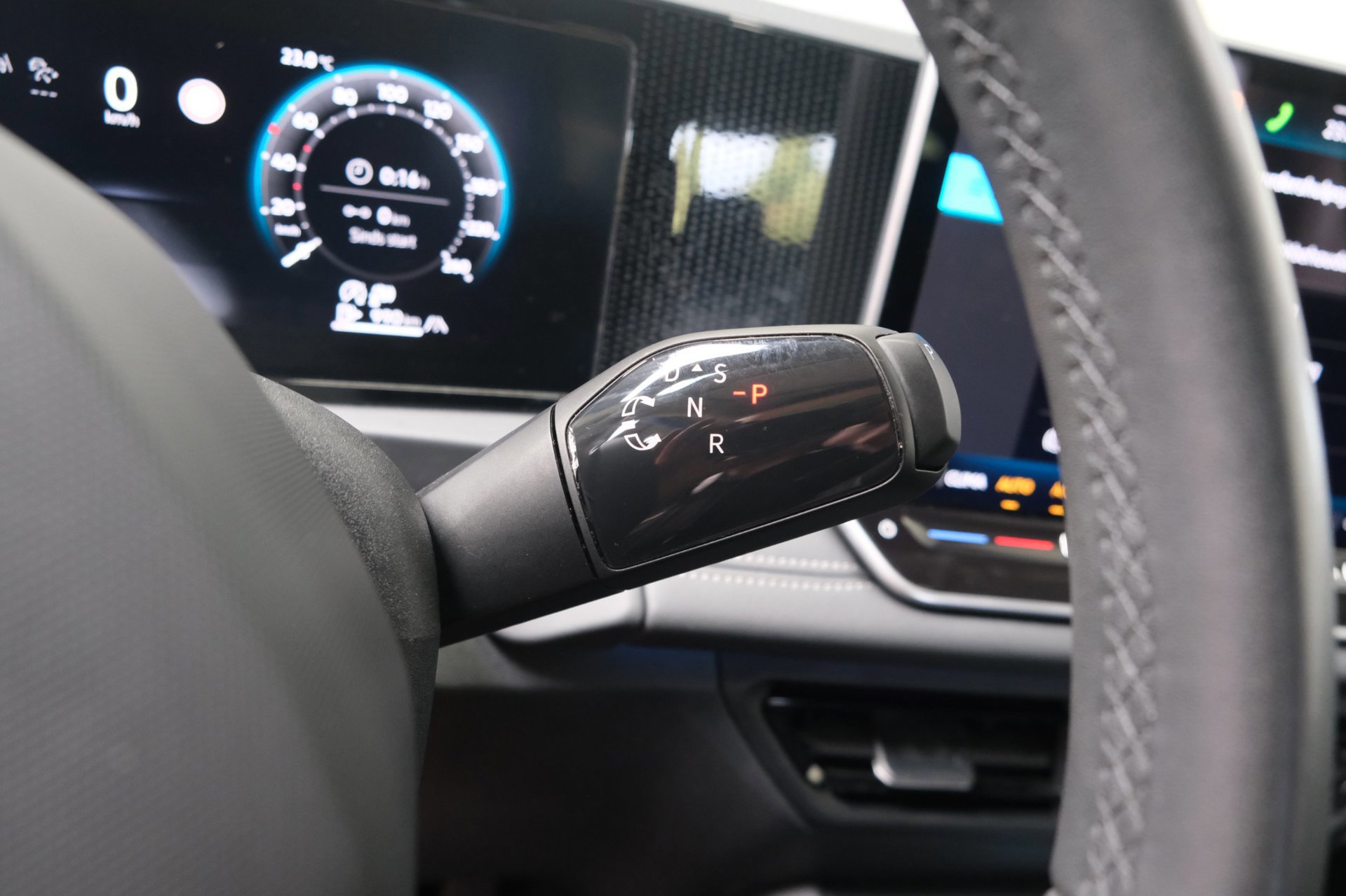 Volkswagen Tiguan 1.5 eTSI Life Edition (2024), foto 34