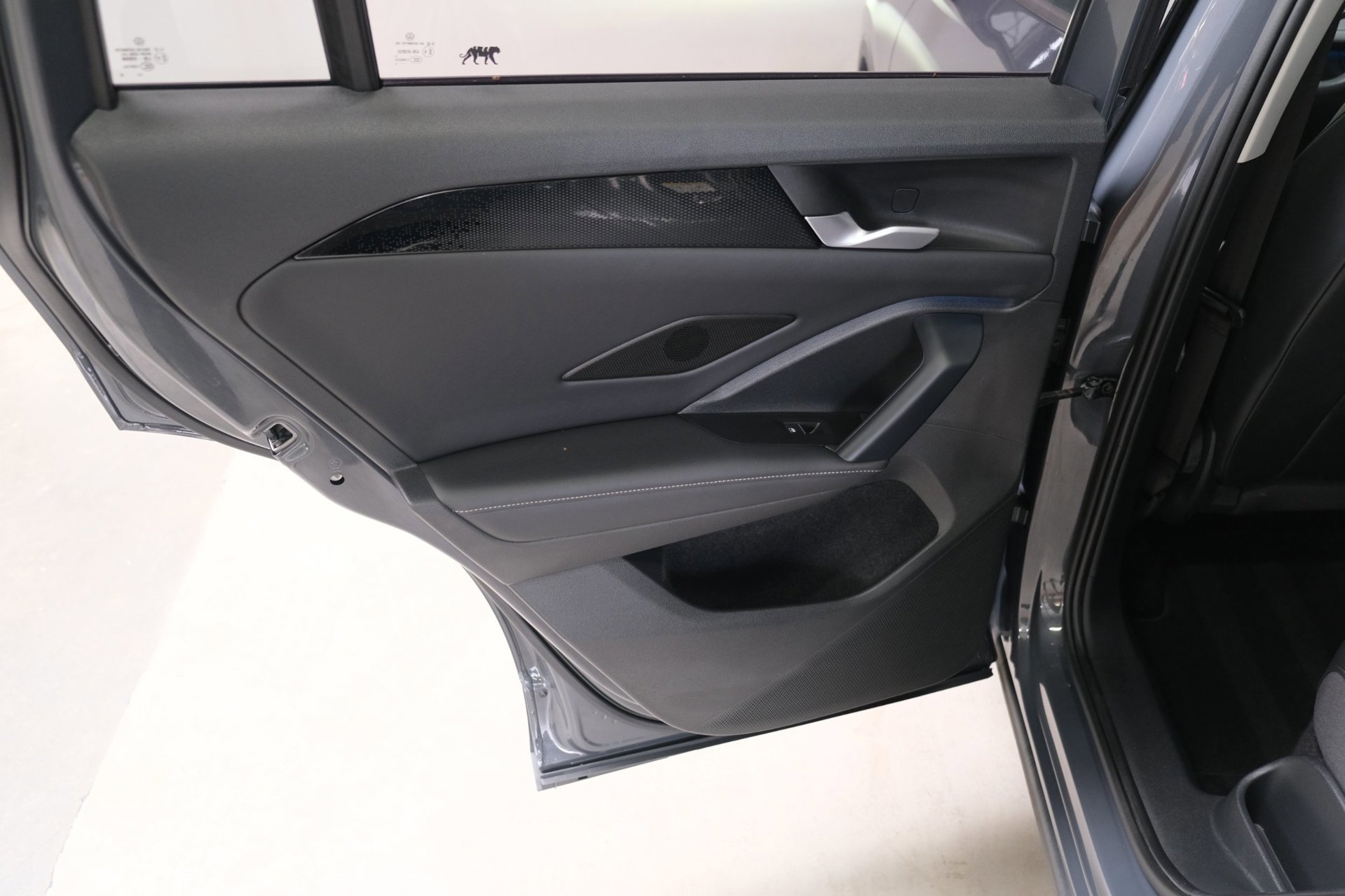 Volkswagen Tiguan 1.5 eTSI Life Edition (2024), foto 8