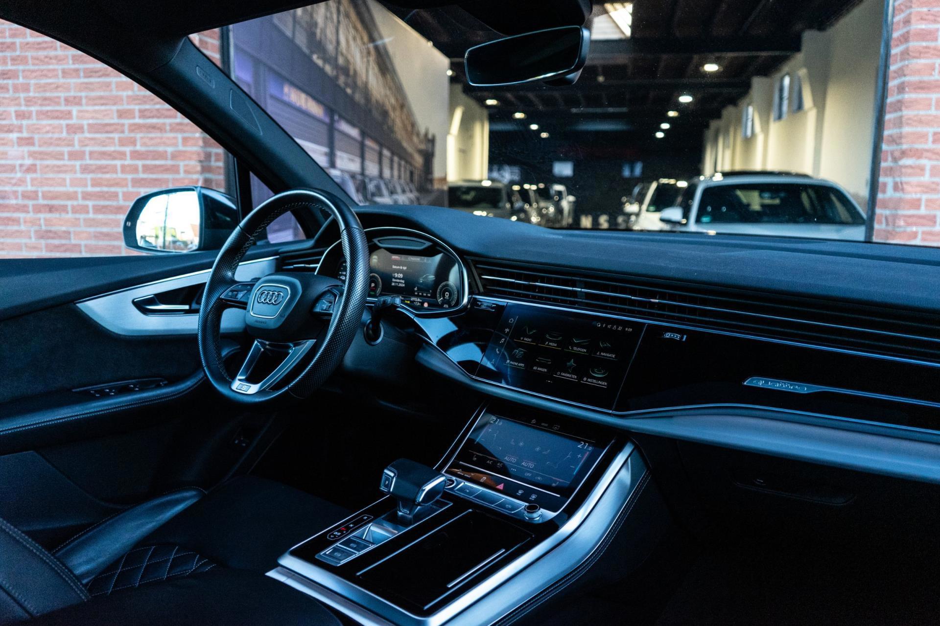 Audi Q7 55 TFSI e quattro S-Line (2021), foto 20