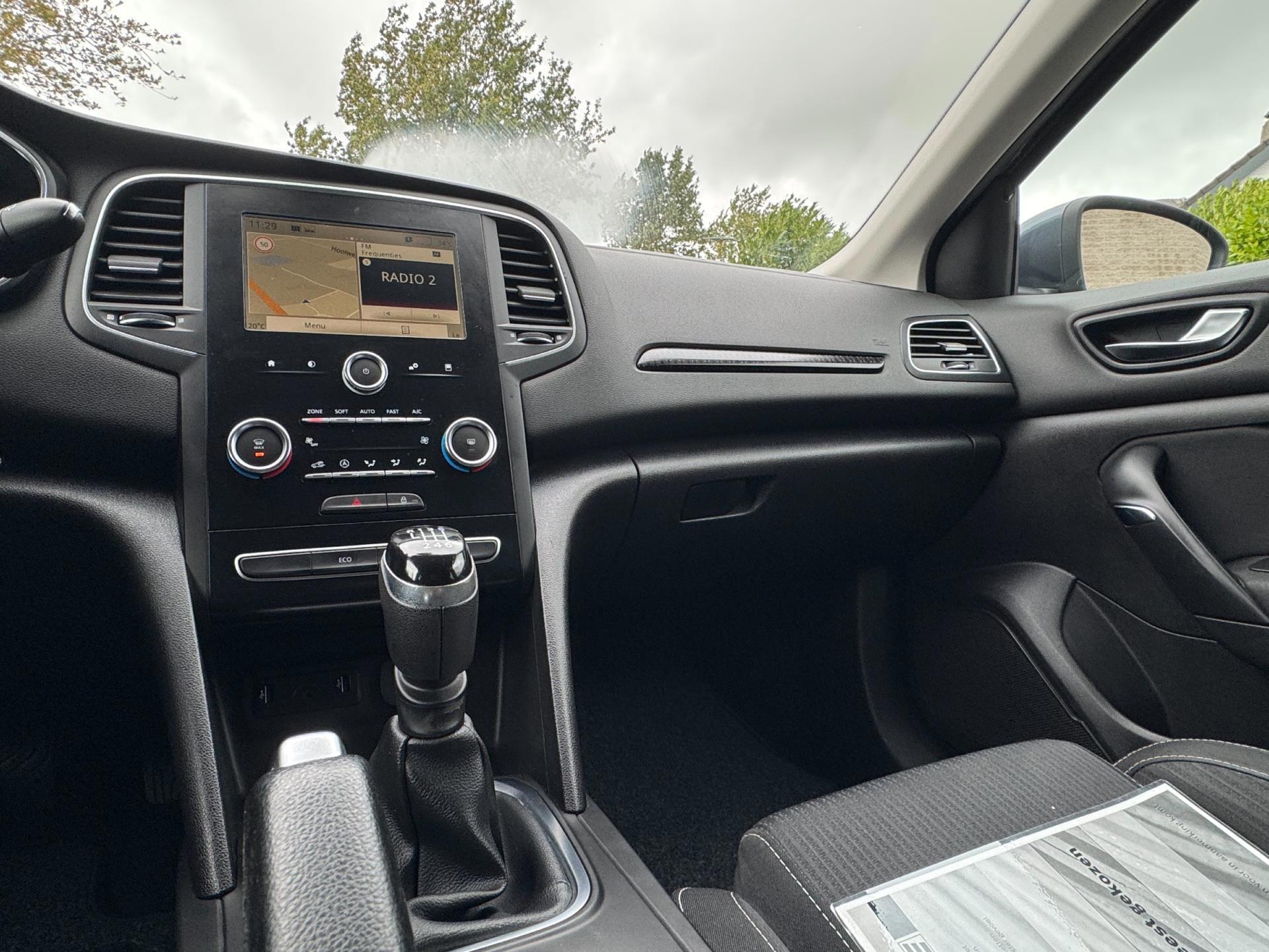 Renault Mégane 1.2 TCe Zen (2016), foto 18