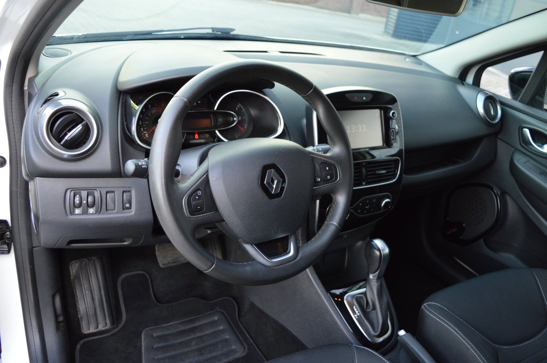 Renault Clio 1.2 TCe Zen (2017), foto 11