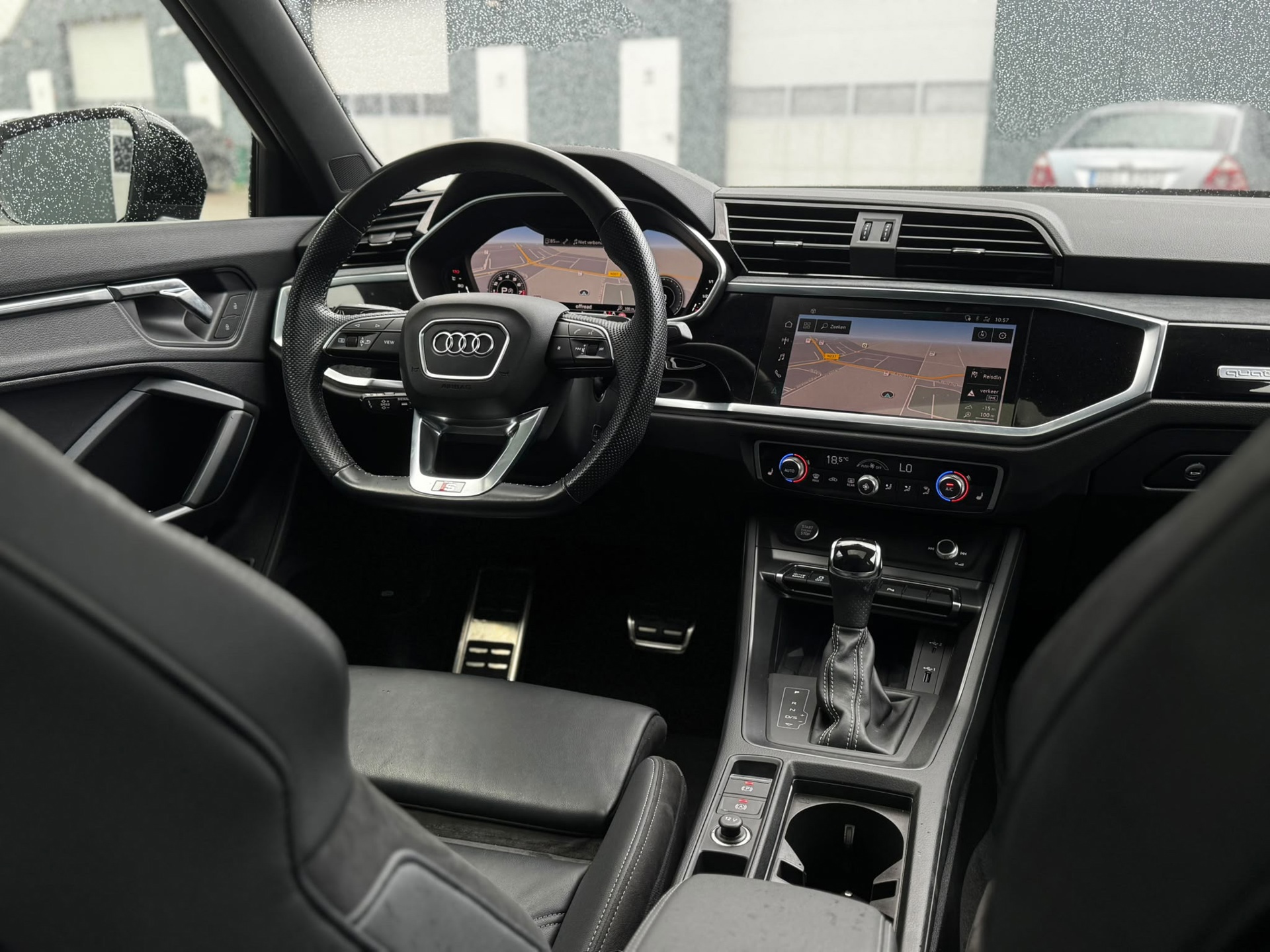 Audi Q3 Sportback 40 TFSI Quattro S-line (2020), foto 12