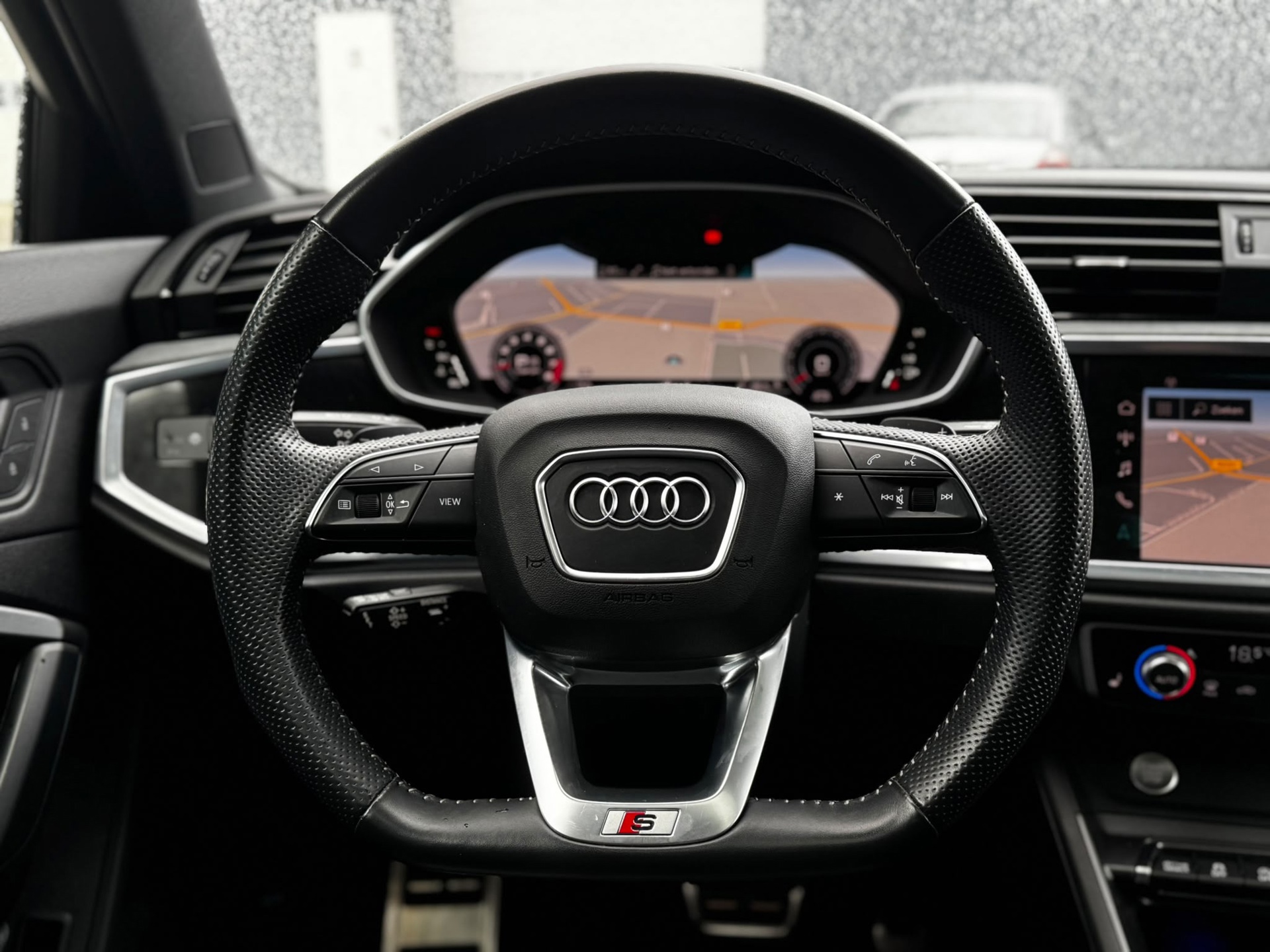 Audi Q3 Sportback 40 TFSI Quattro S-line (2020), foto 13