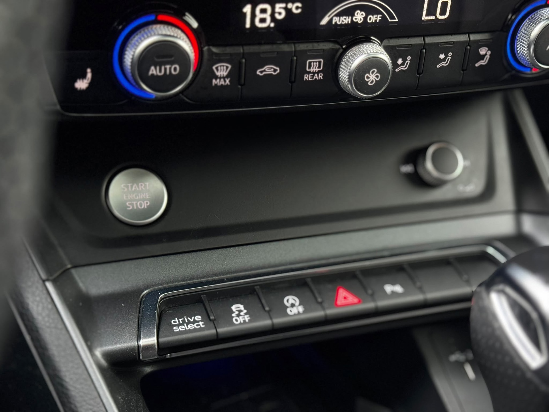 Audi Q3 Sportback 40 TFSI Quattro S-line (2020), foto 20
