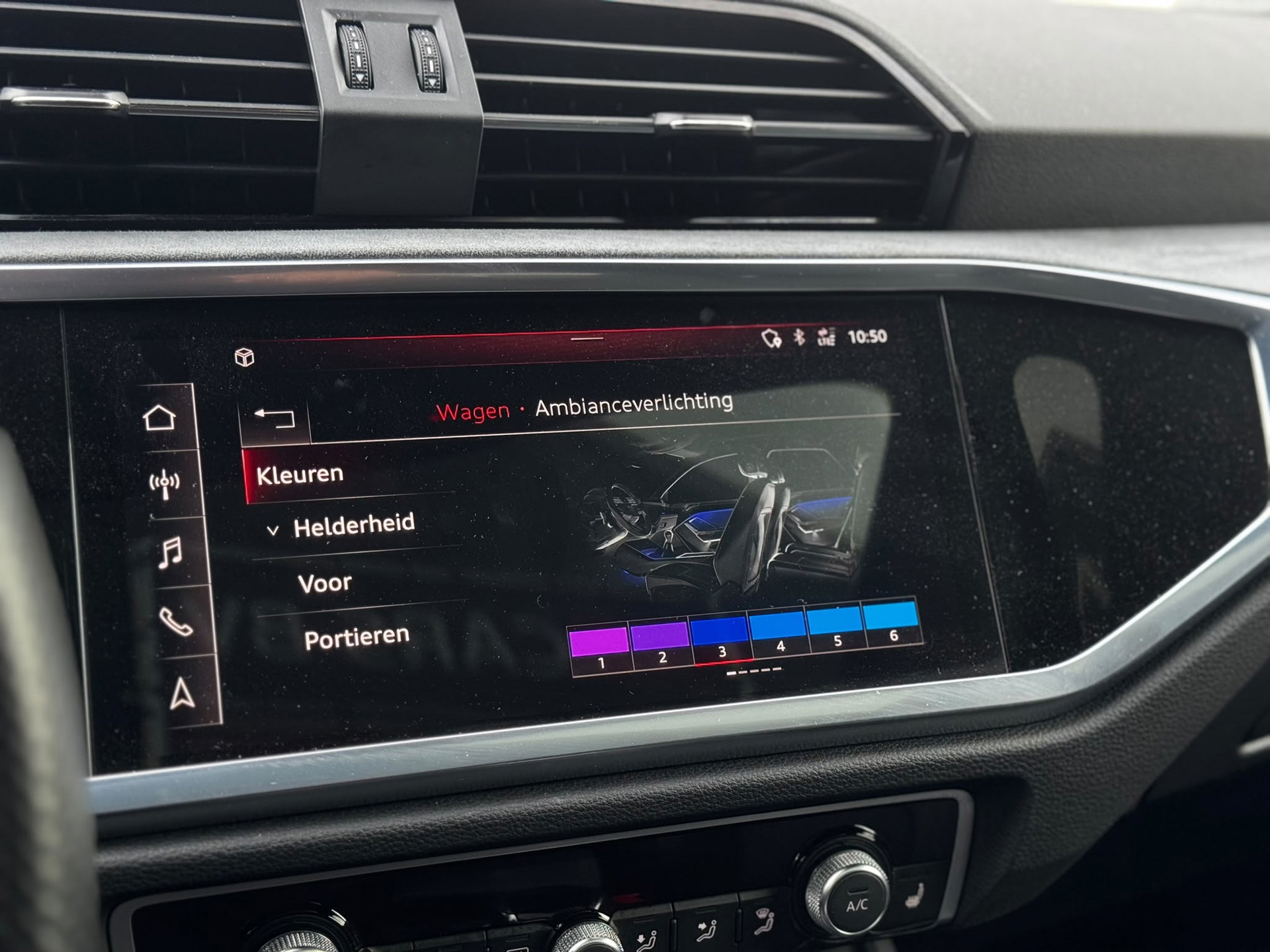 Audi Q3 Sportback 40 TFSI Quattro S-line (2020), foto 22