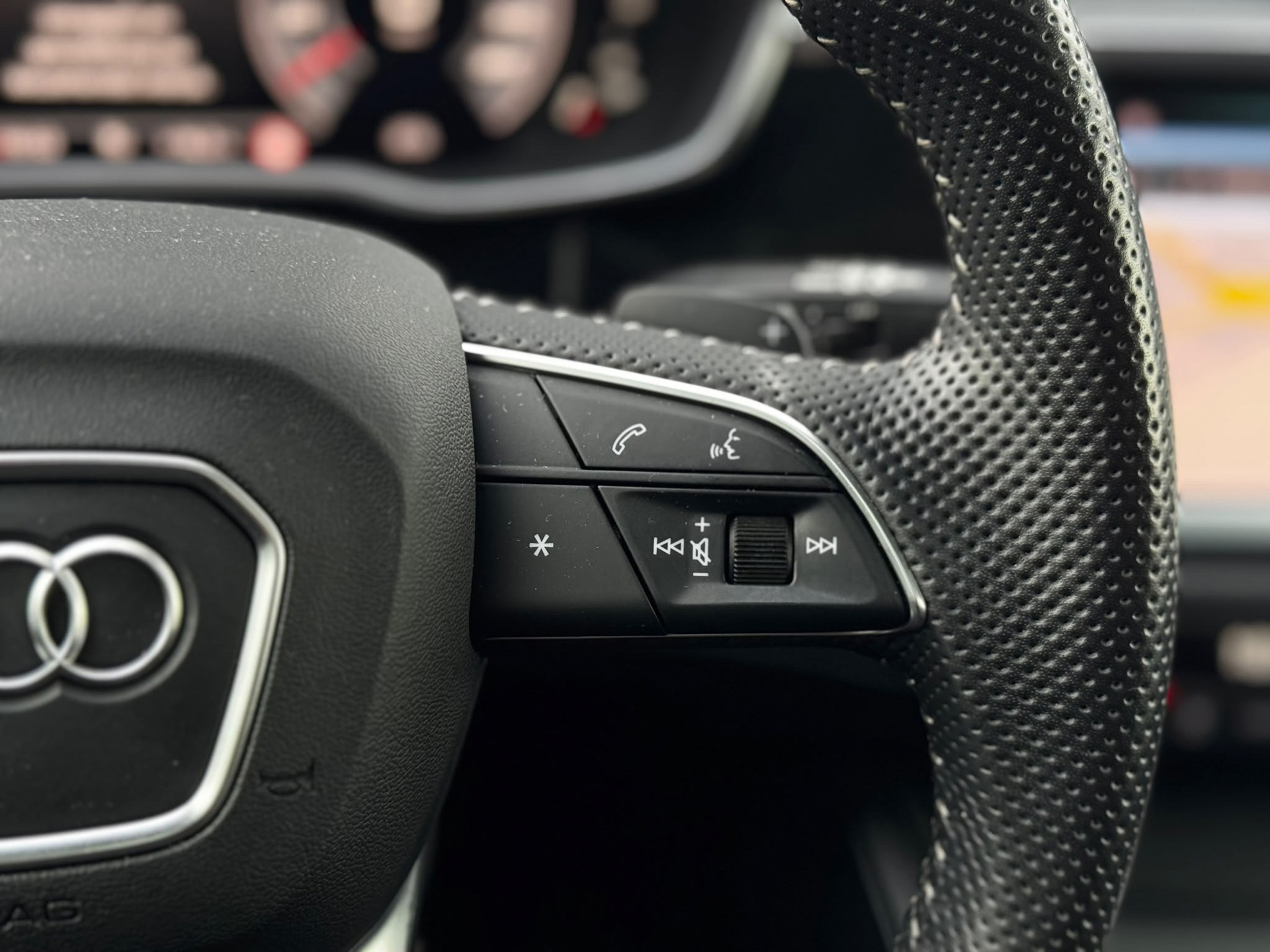 Audi Q3 Sportback 40 TFSI Quattro S-line (2020), foto 31