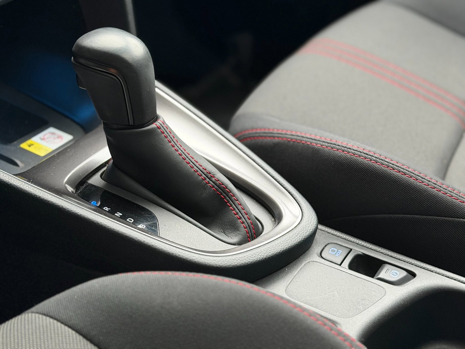 Toyota Yaris Cross 1.5 Hybrid GR Sport (2022), foto 16