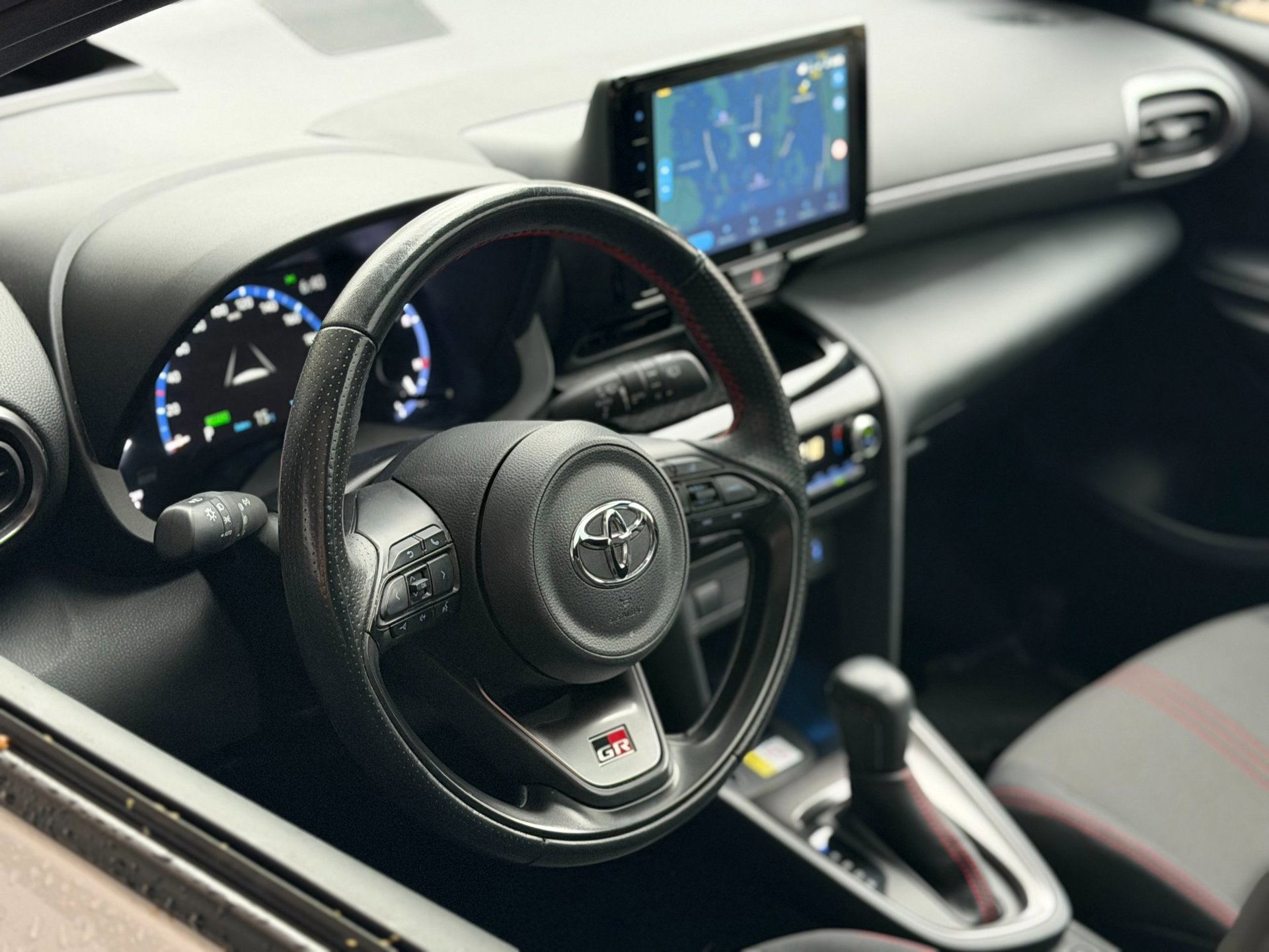 Toyota Yaris Cross 1.5 Hybrid GR Sport (2022), foto 7