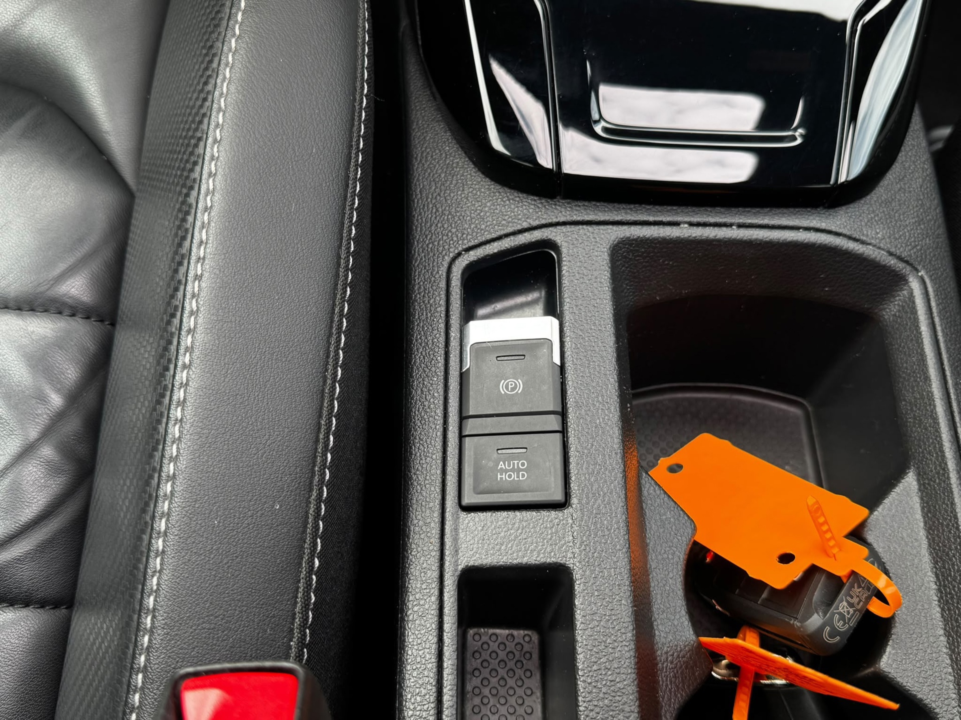 Volkswagen T-Roc 1.5 TSI R-Line (2024), foto 32