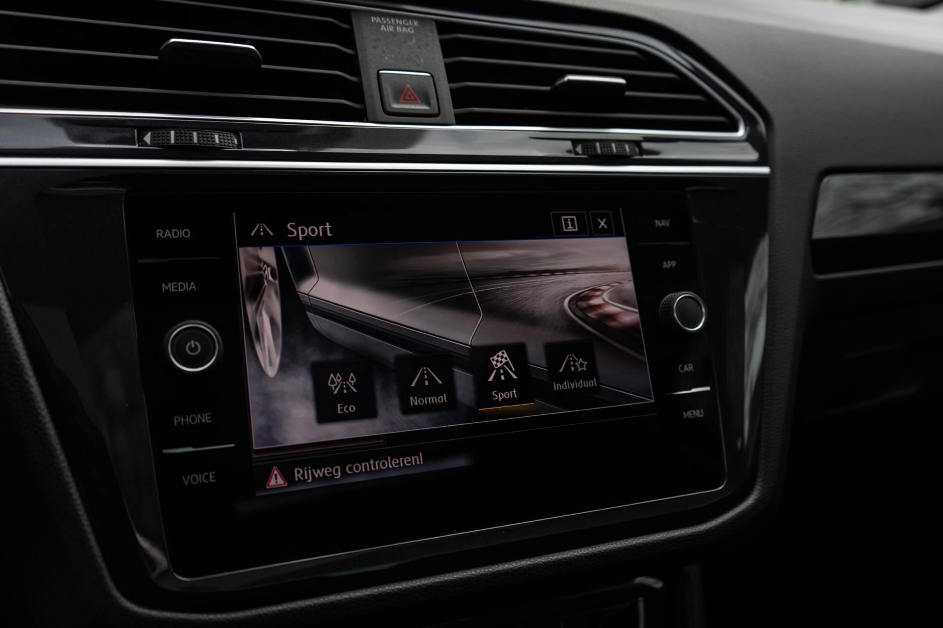 Volkswagen Tiguan 2.0 TSI 4Motion Highline Business R (2018), foto 20