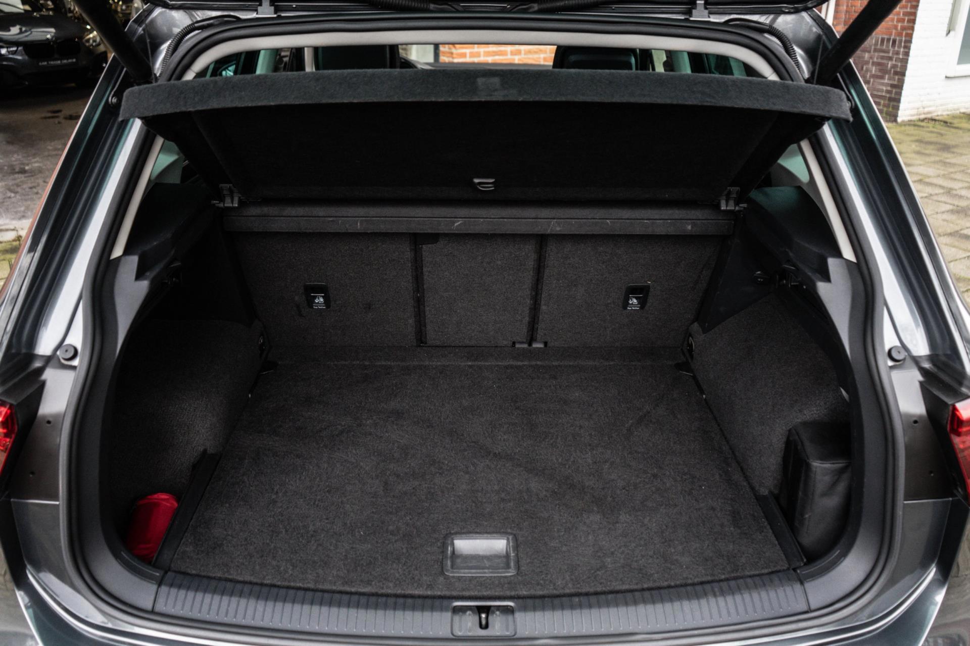 Volkswagen Tiguan 2.0 TSI 4Motion Highline Business R (2018), foto 28