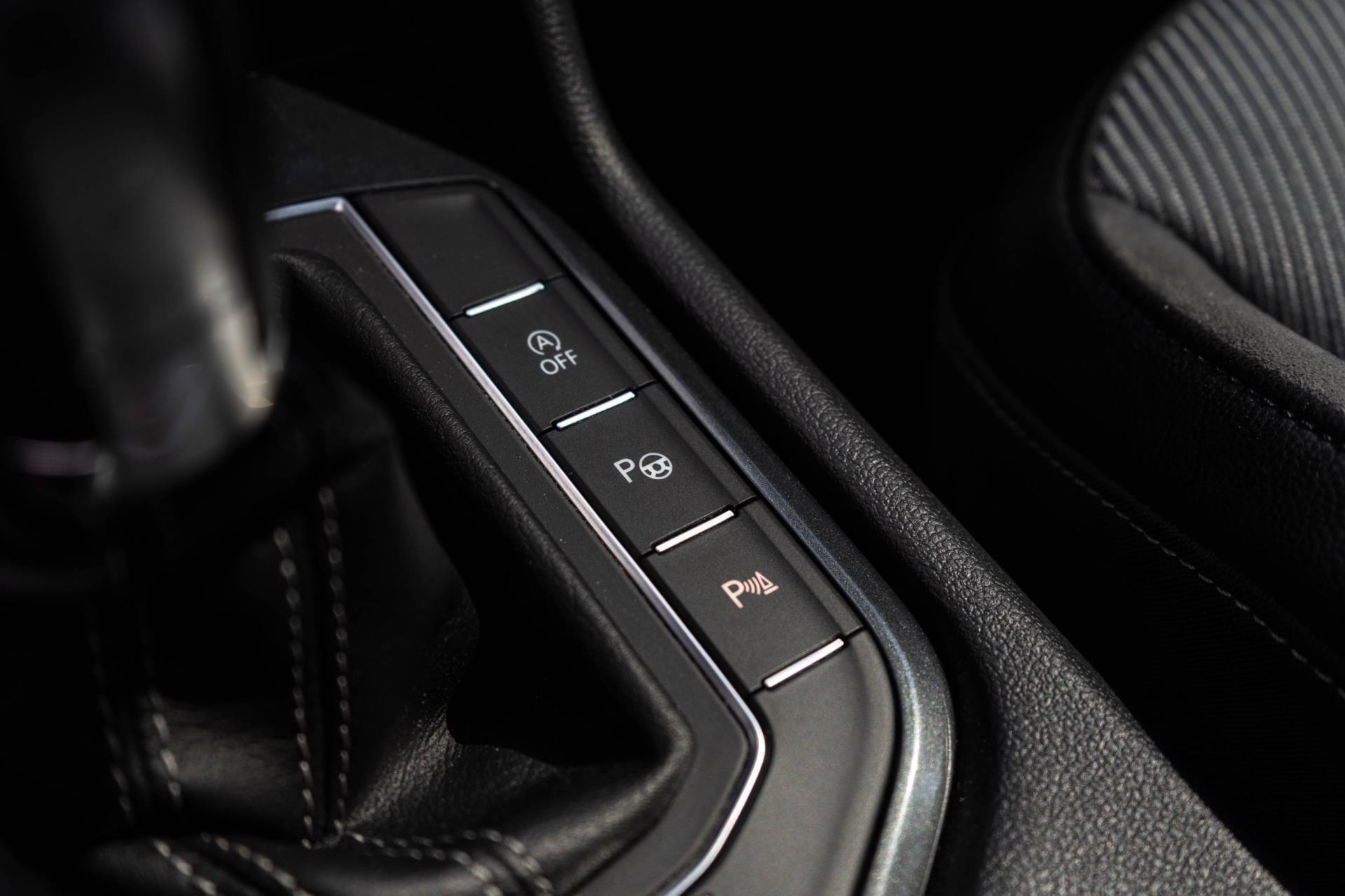 Volkswagen Tiguan 220PK 2.0 TSI 4Motion Highline Business R (2018), foto 32