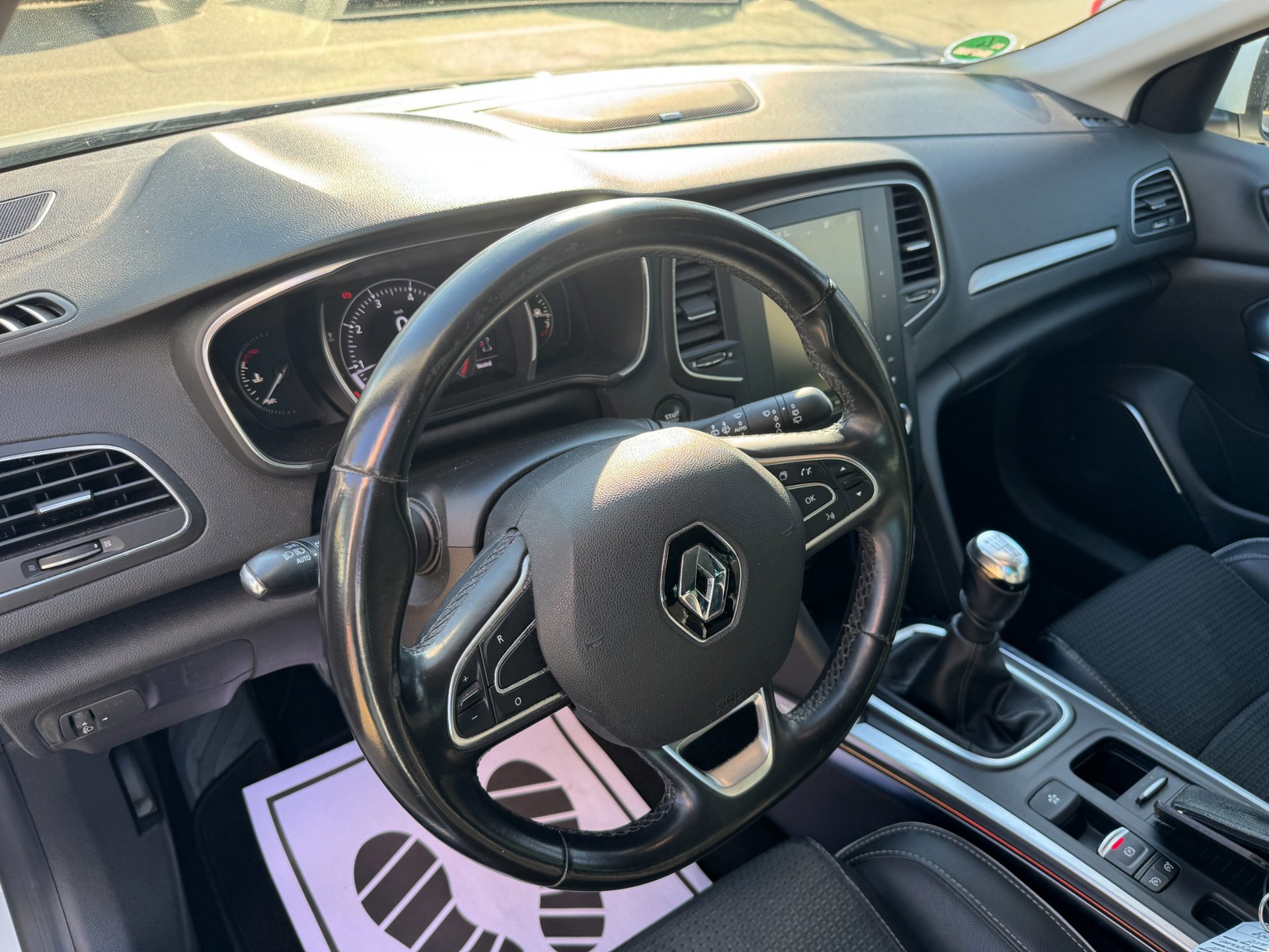 Renault Mégane 1.3 TCe Bose camera (2019), foto 22
