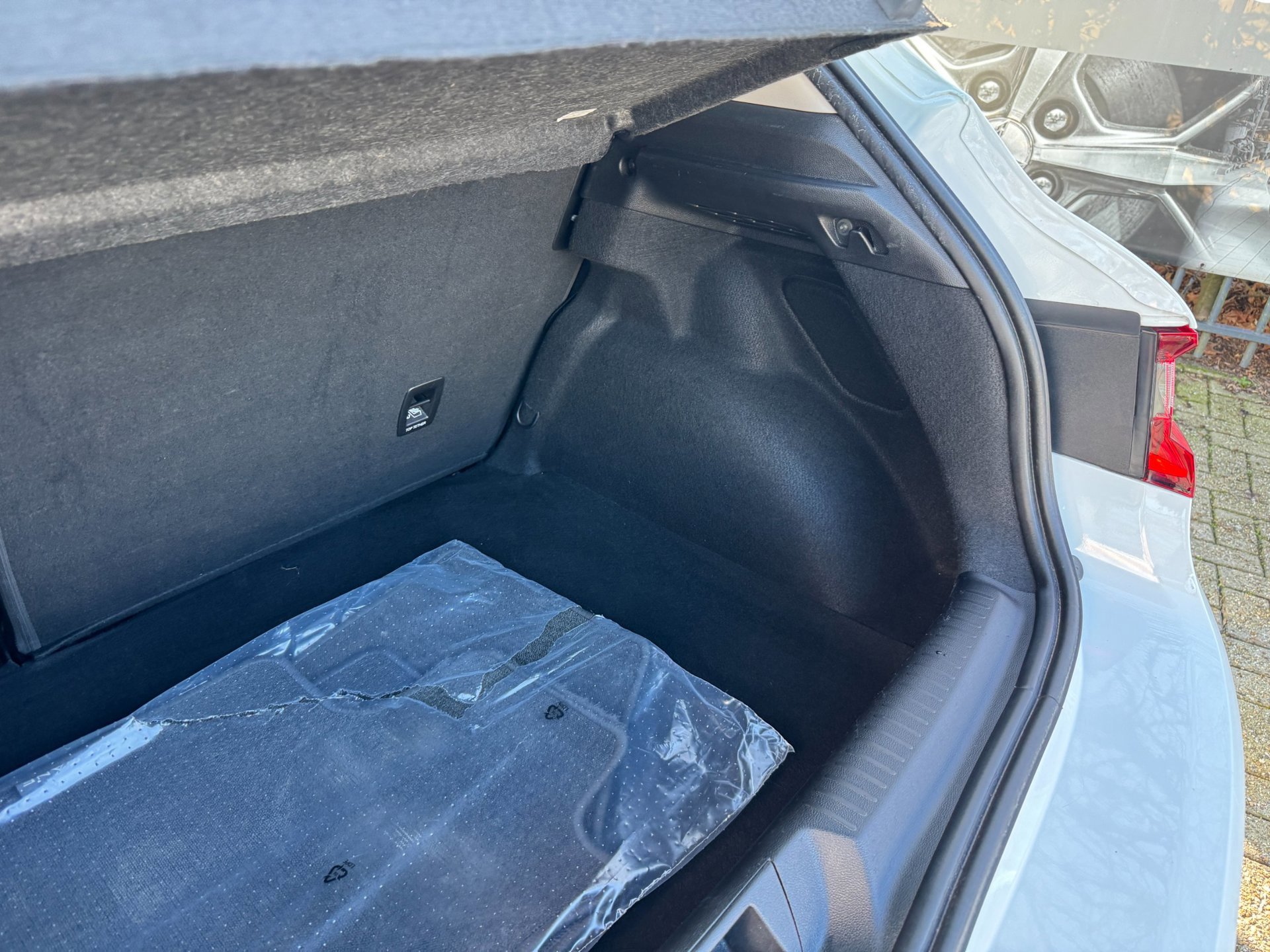 Renault Mégane 1.3 TCe Bose camera (2019), foto 48