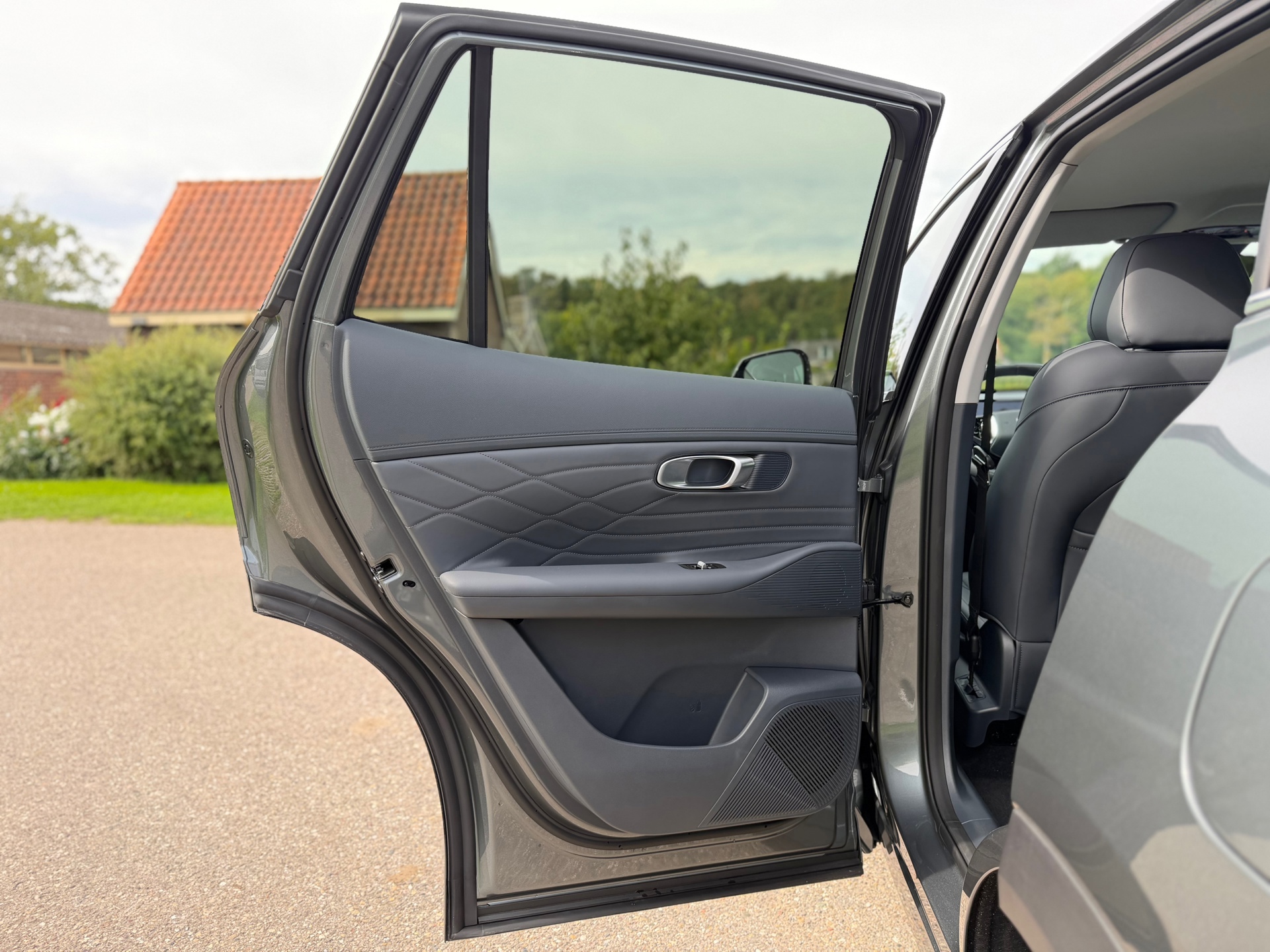Geely Starray EM-I 1.5 Pro Plug-in Hybrid (2026), foto 21