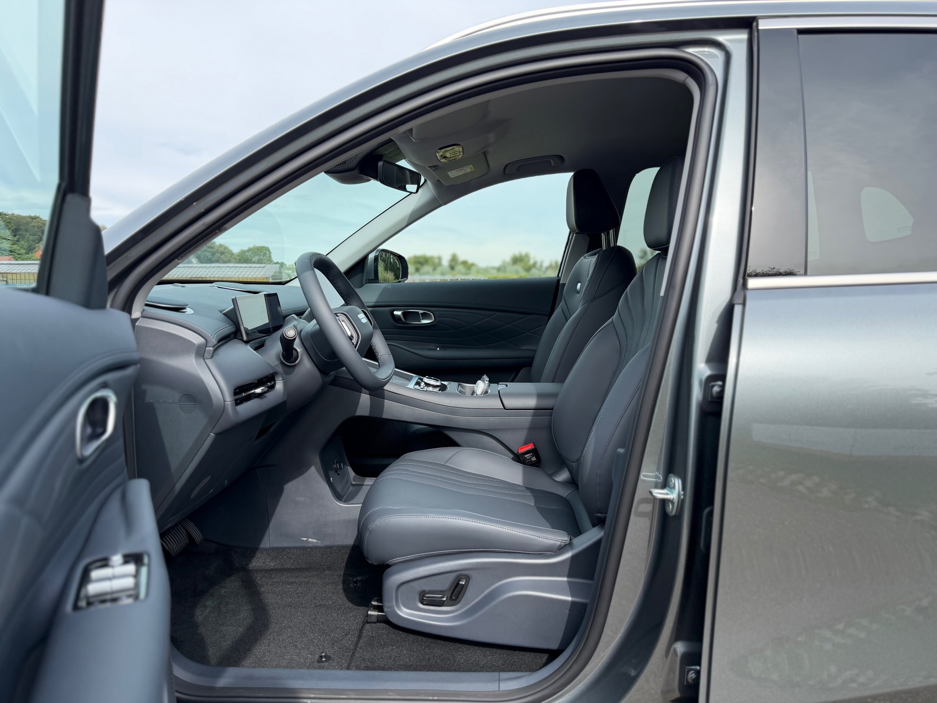 Geely Starray EM-I 1.5 Pro Plug-in Hybrid (2026), foto 7
