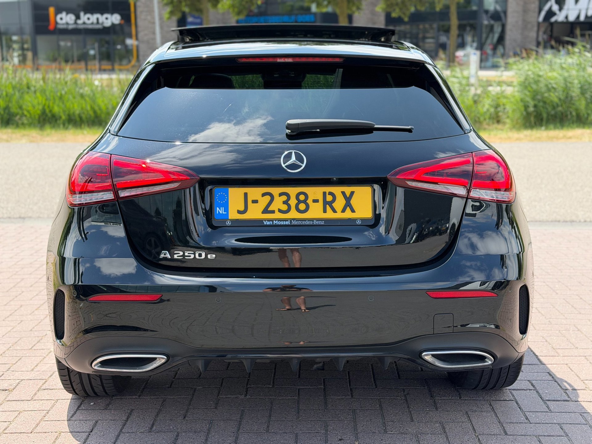 Mercedes-Benz A-klasse 250 e Business Solution AMG Limited (2020), foto 3