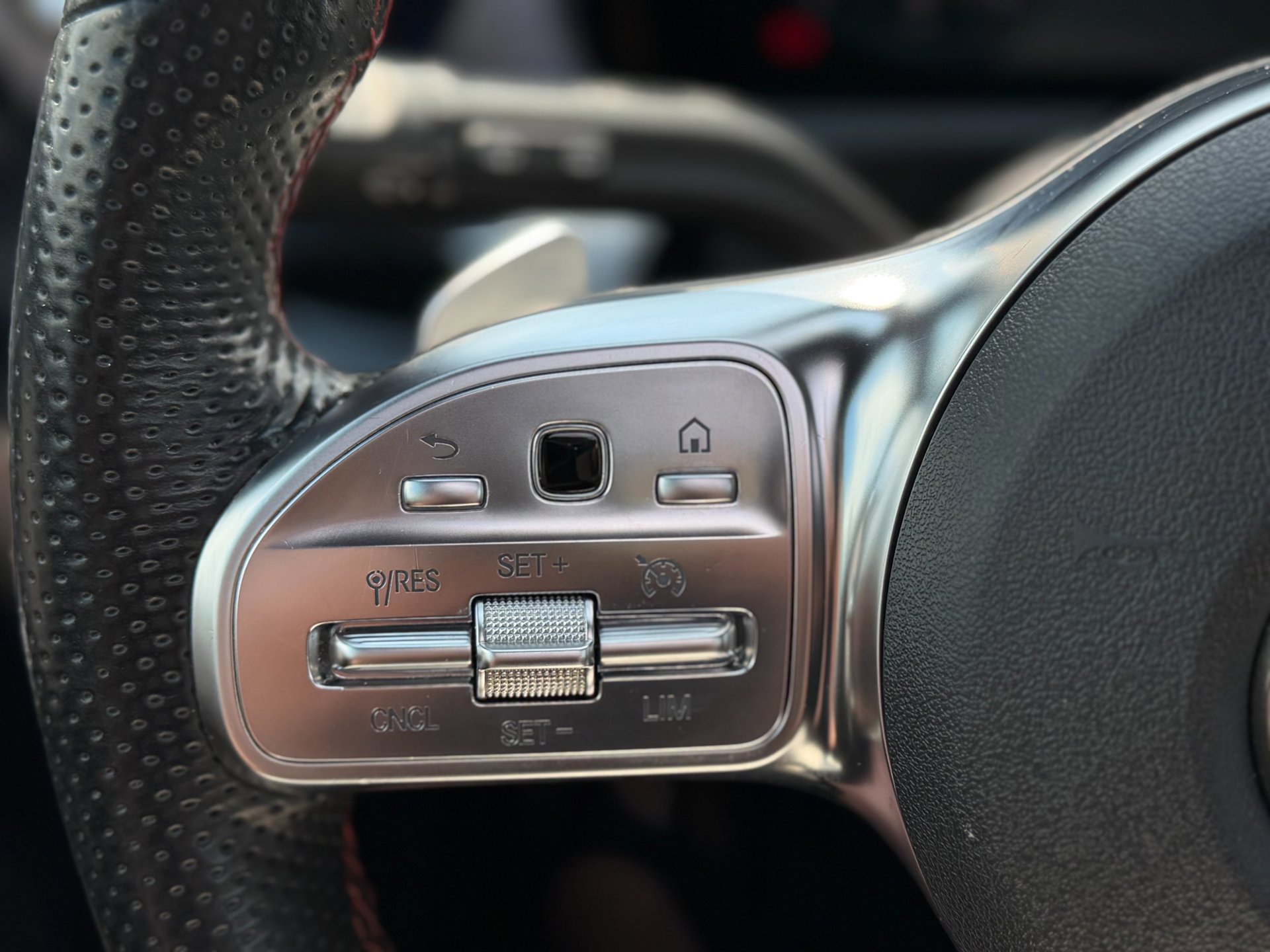 Mercedes-Benz A-klasse 250 e Business Solution AMG Limited (2020), foto 21