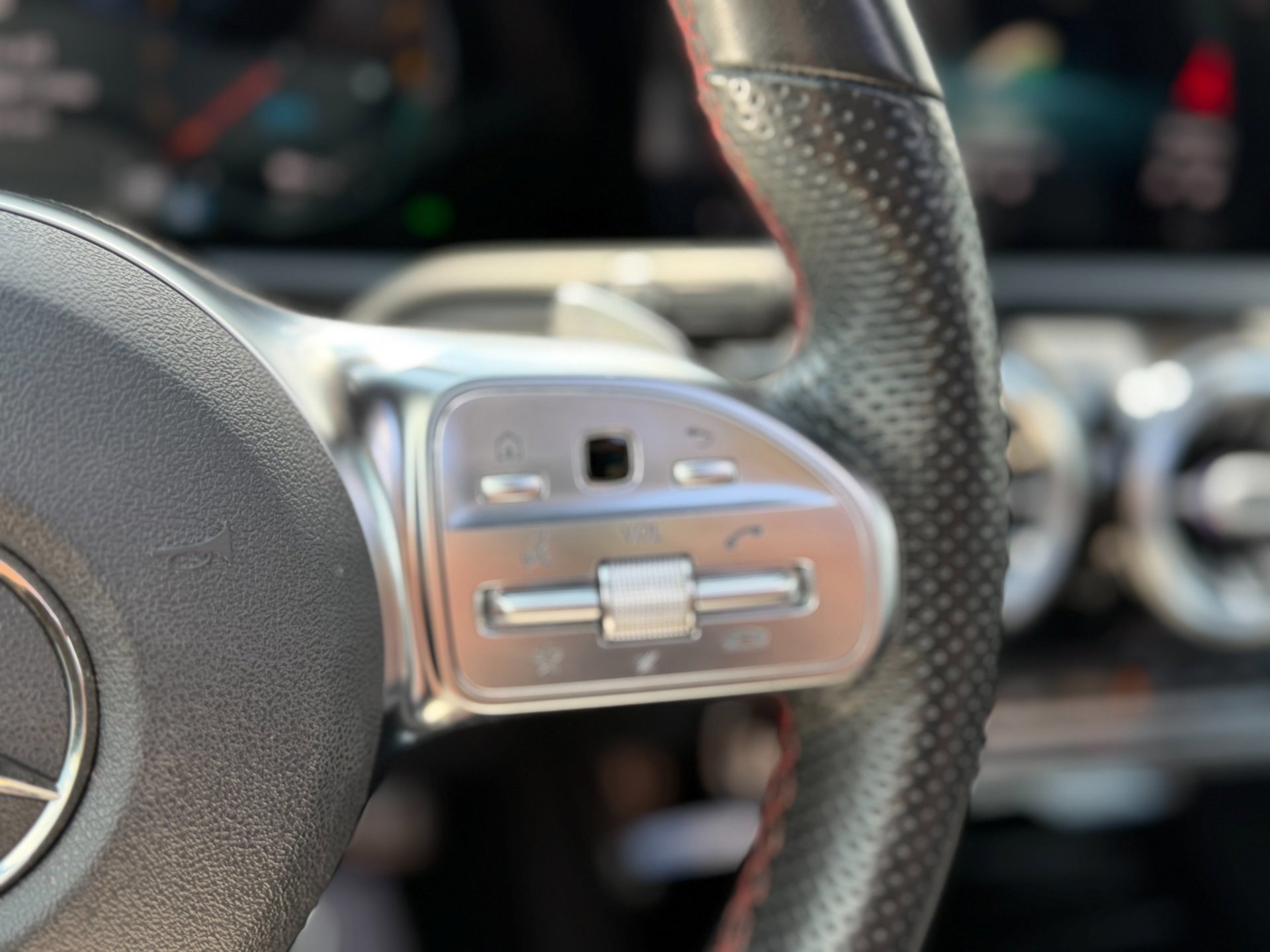 Mercedes-Benz A-klasse 250 e Business Solution AMG Limited (2020), foto 24