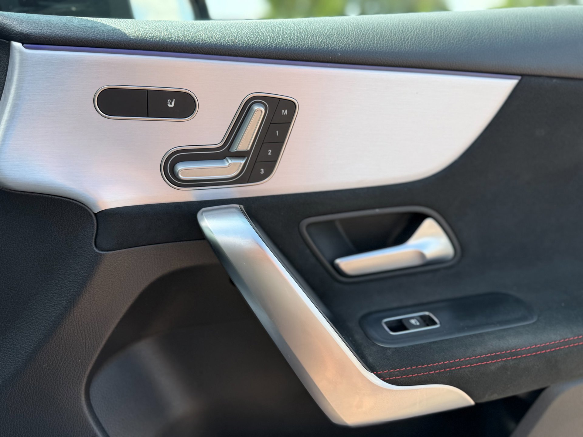 Mercedes-Benz A-klasse 250 e Business Solution AMG Limited (2020), foto 29