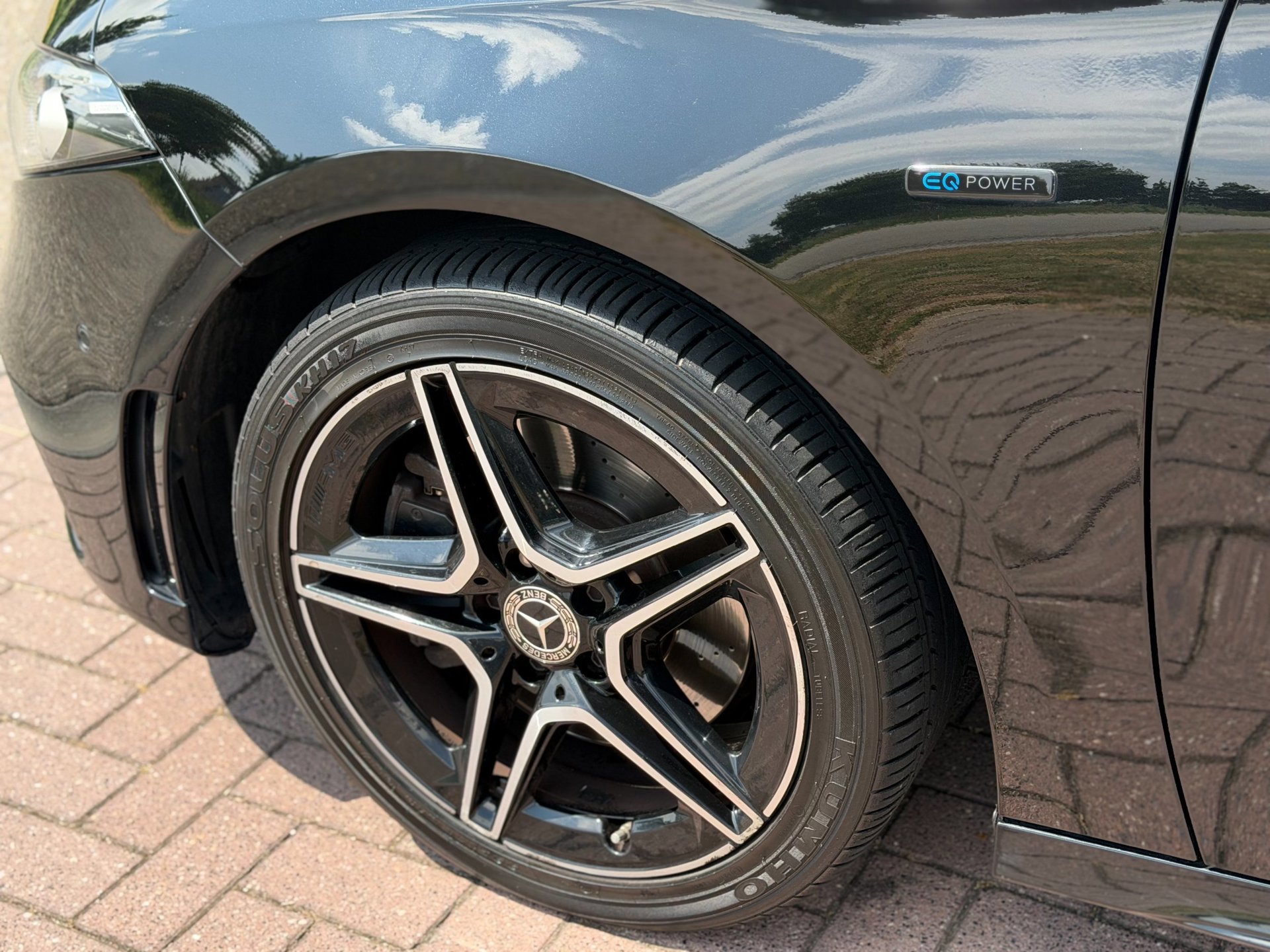 Mercedes-Benz A-klasse 250 e Business Solution AMG Limited (2020), foto 35